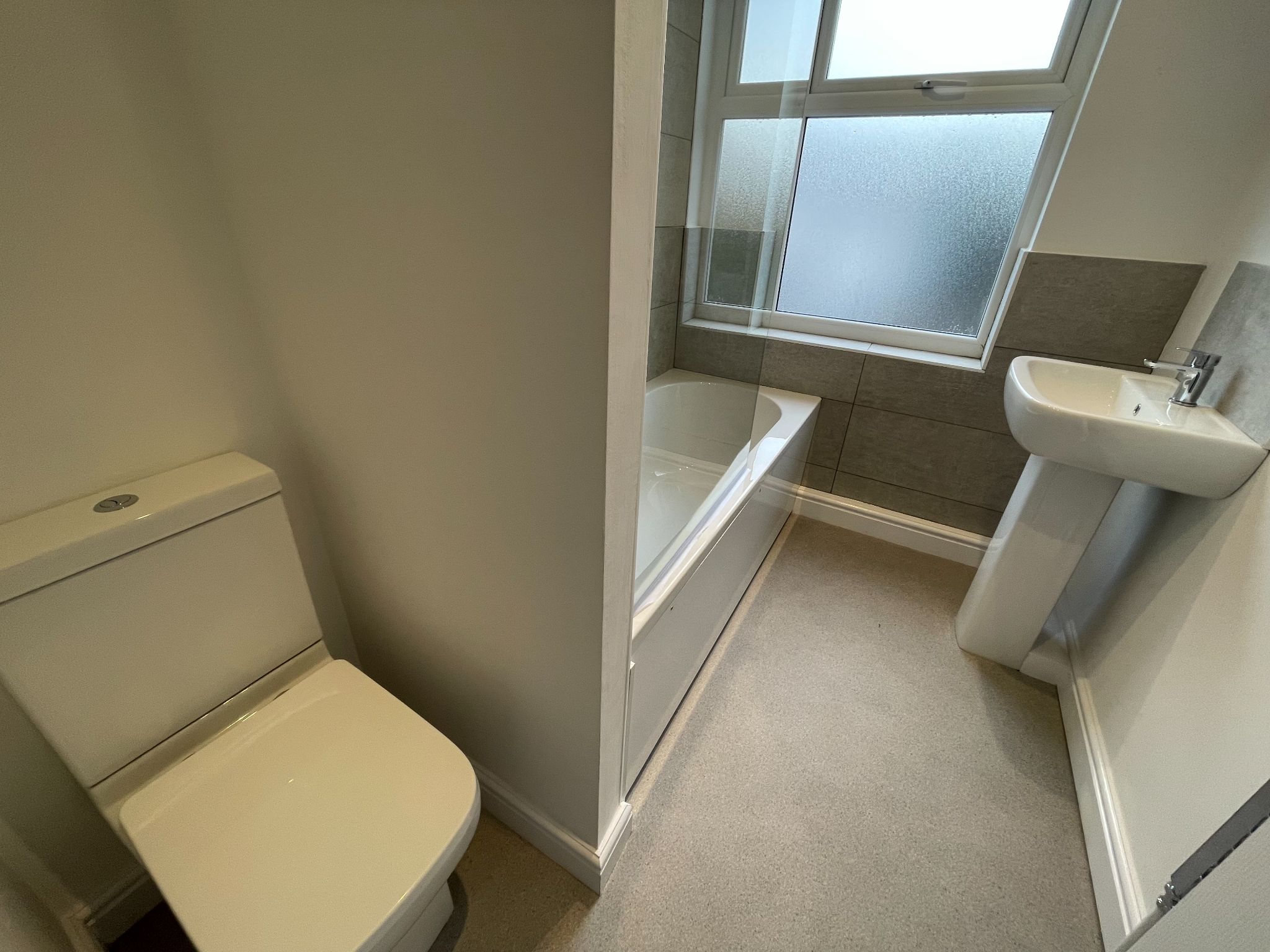 4 bedroom semi-detached house For Sale in Manchester - Photograph 14.