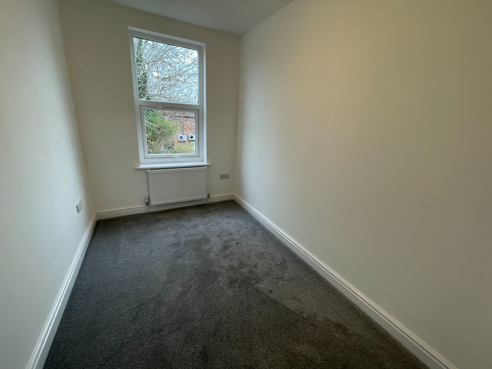 4 bedroom semi-detached house For Sale in Manchester - Photograph 13.