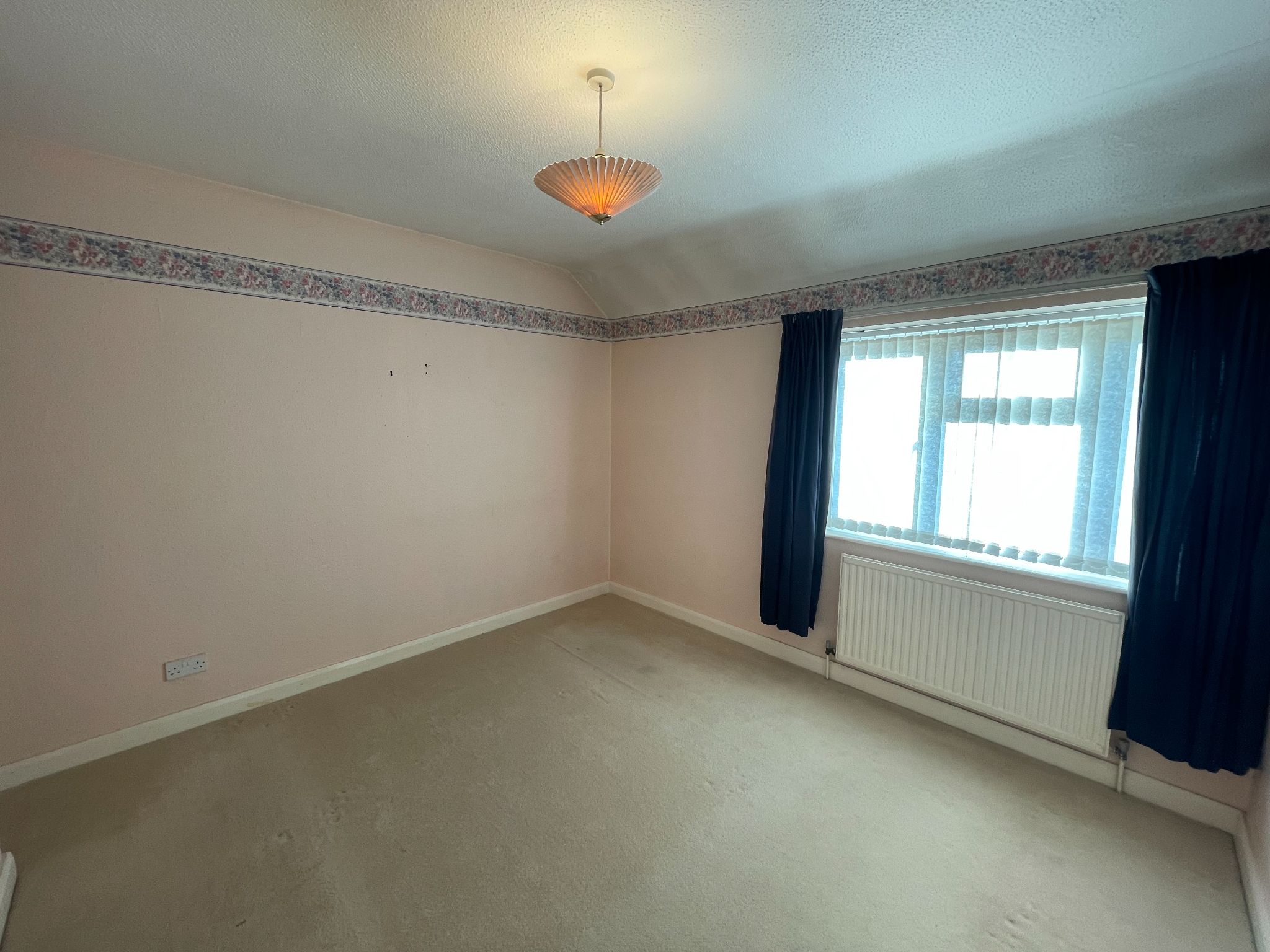 3 bedroom mid terraced house SSTC in Manchester - Photograph 8.
