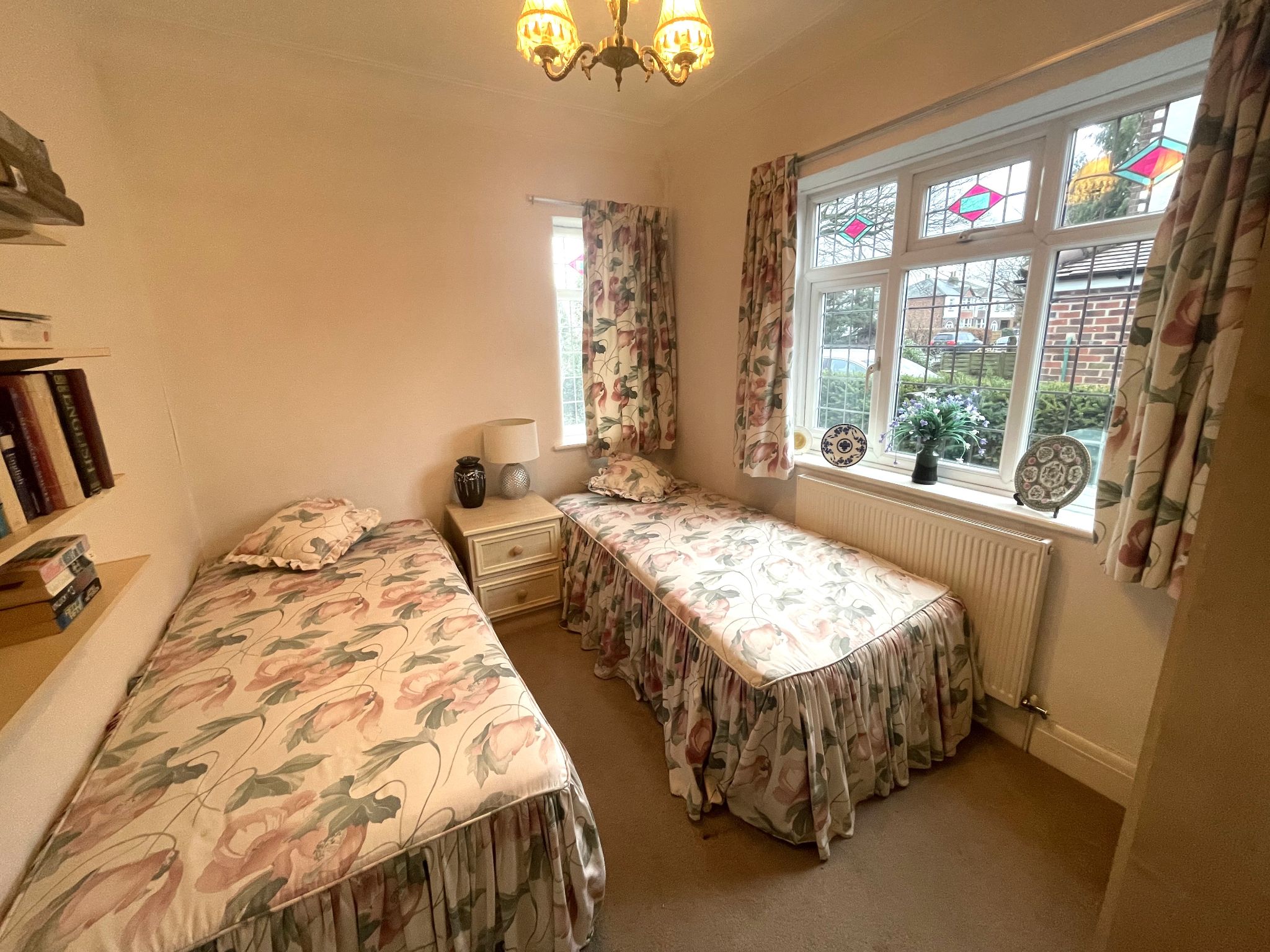 2 bedroom detached bungalow SSTC in Cheadle - Photograph 12.