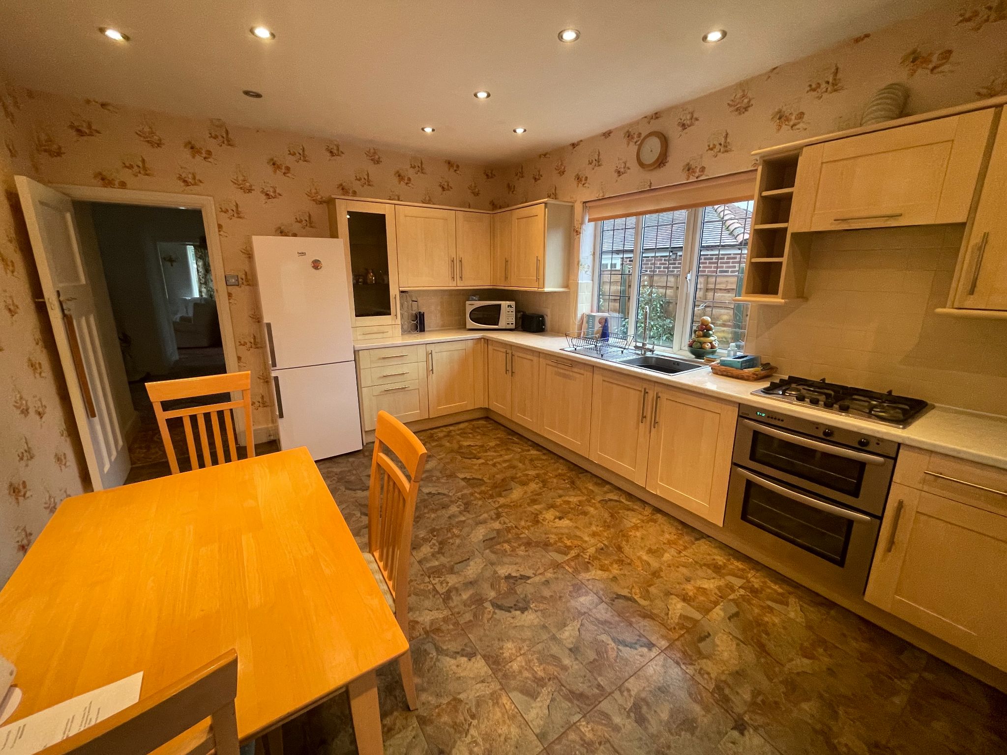 2 bedroom detached bungalow SSTC in Cheadle - Photograph 8.