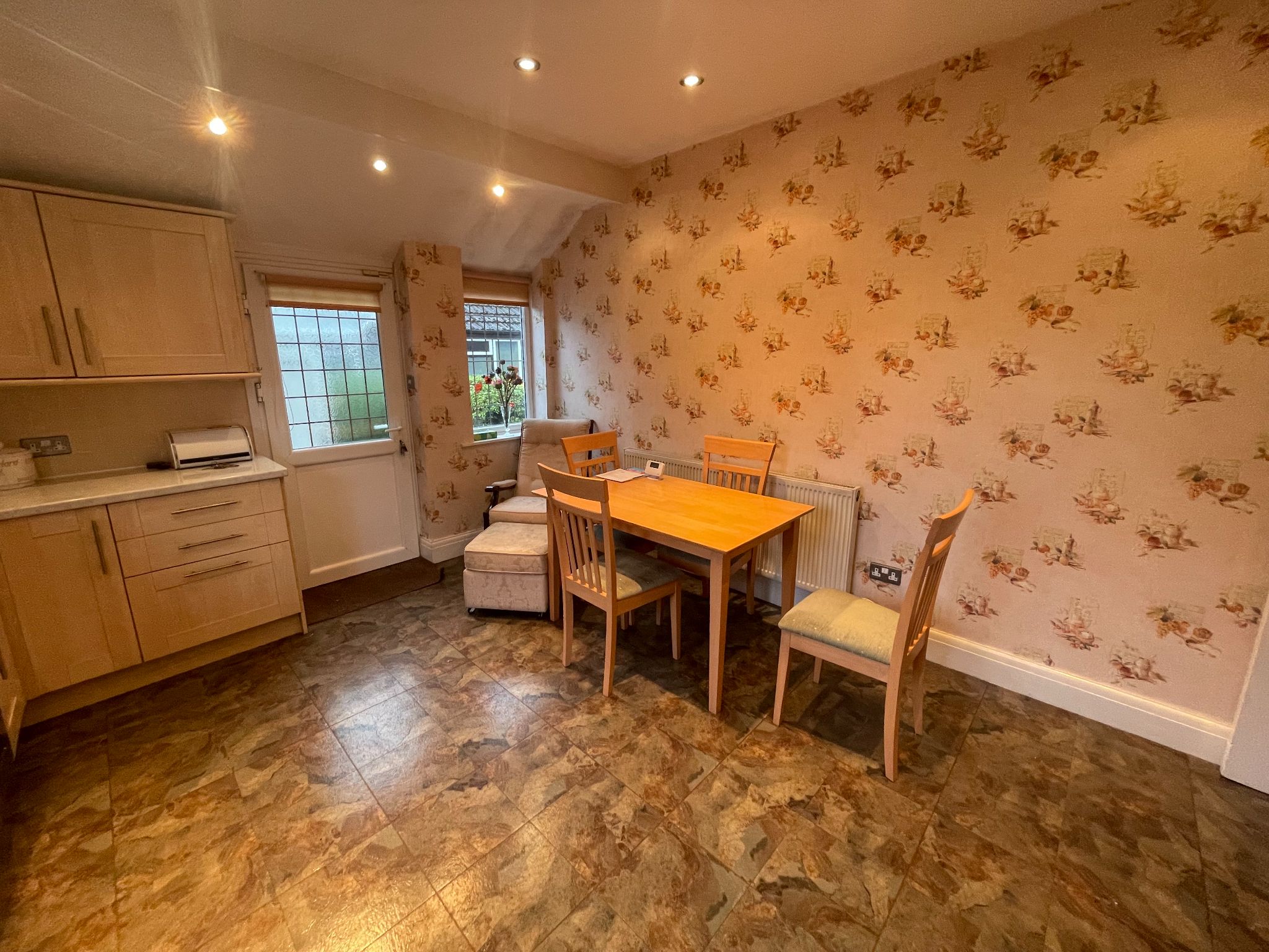 2 bedroom detached bungalow SSTC in Cheadle - Photograph 9.