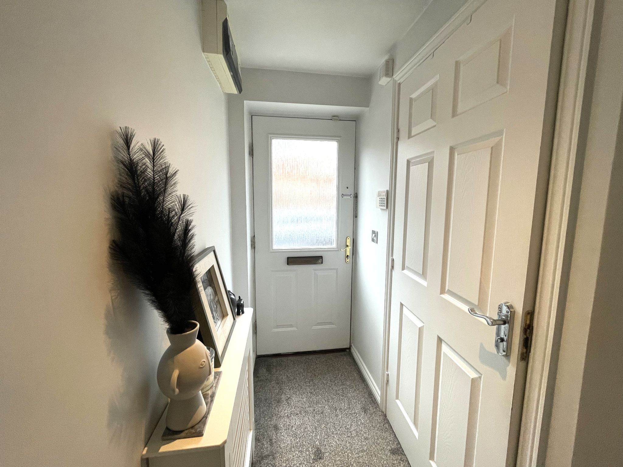 3 bedroom mid terraced house SSTC in Manchester - Photograph 2.