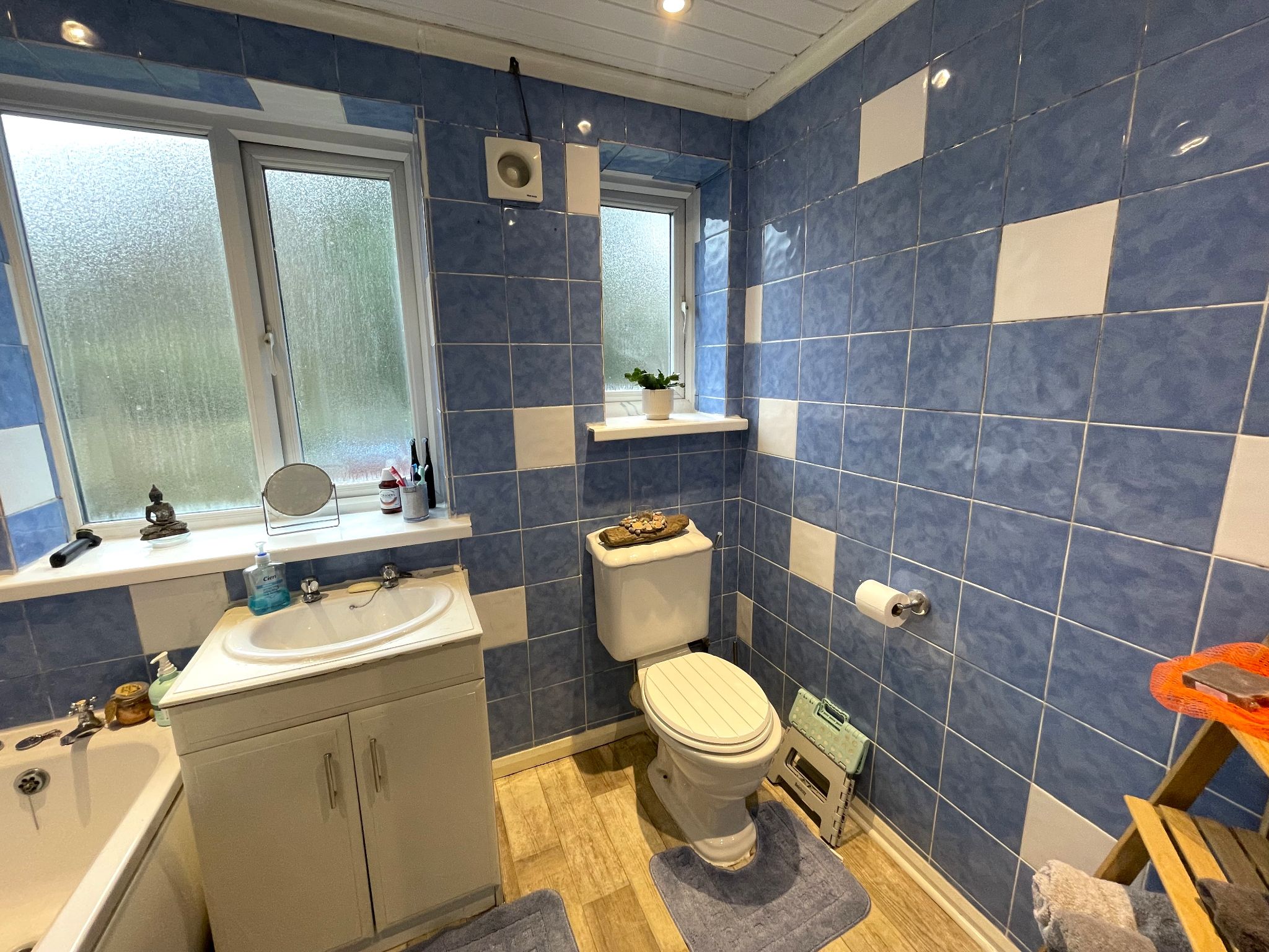 2 bedroom mid terraced house For Sale in Manchester - Photograph 13.