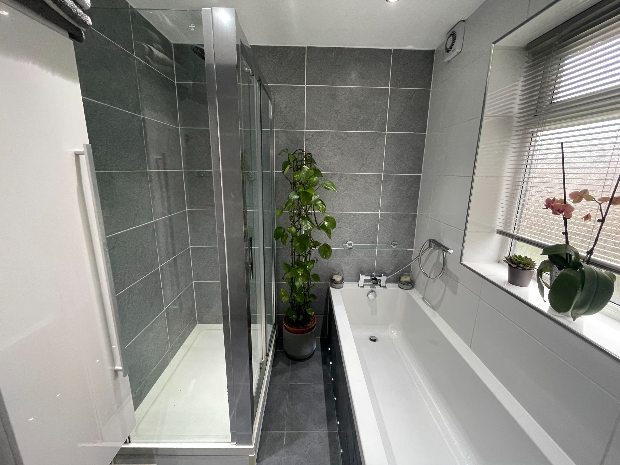 4 bedroom semi-detached house SSTC in Manchester - Photograph 8.