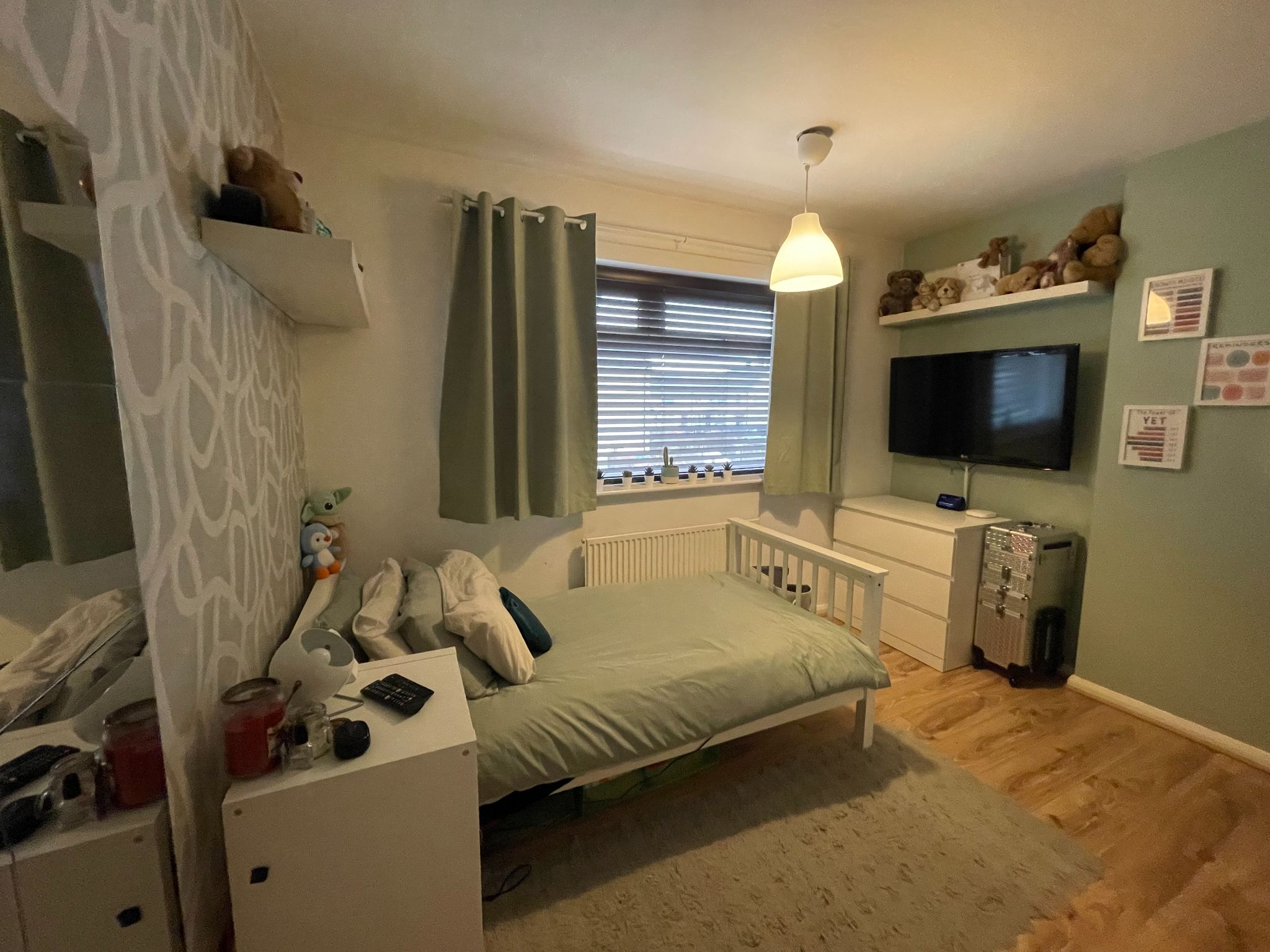 4 bedroom semi-detached house SSTC in Manchester - Photograph 11.