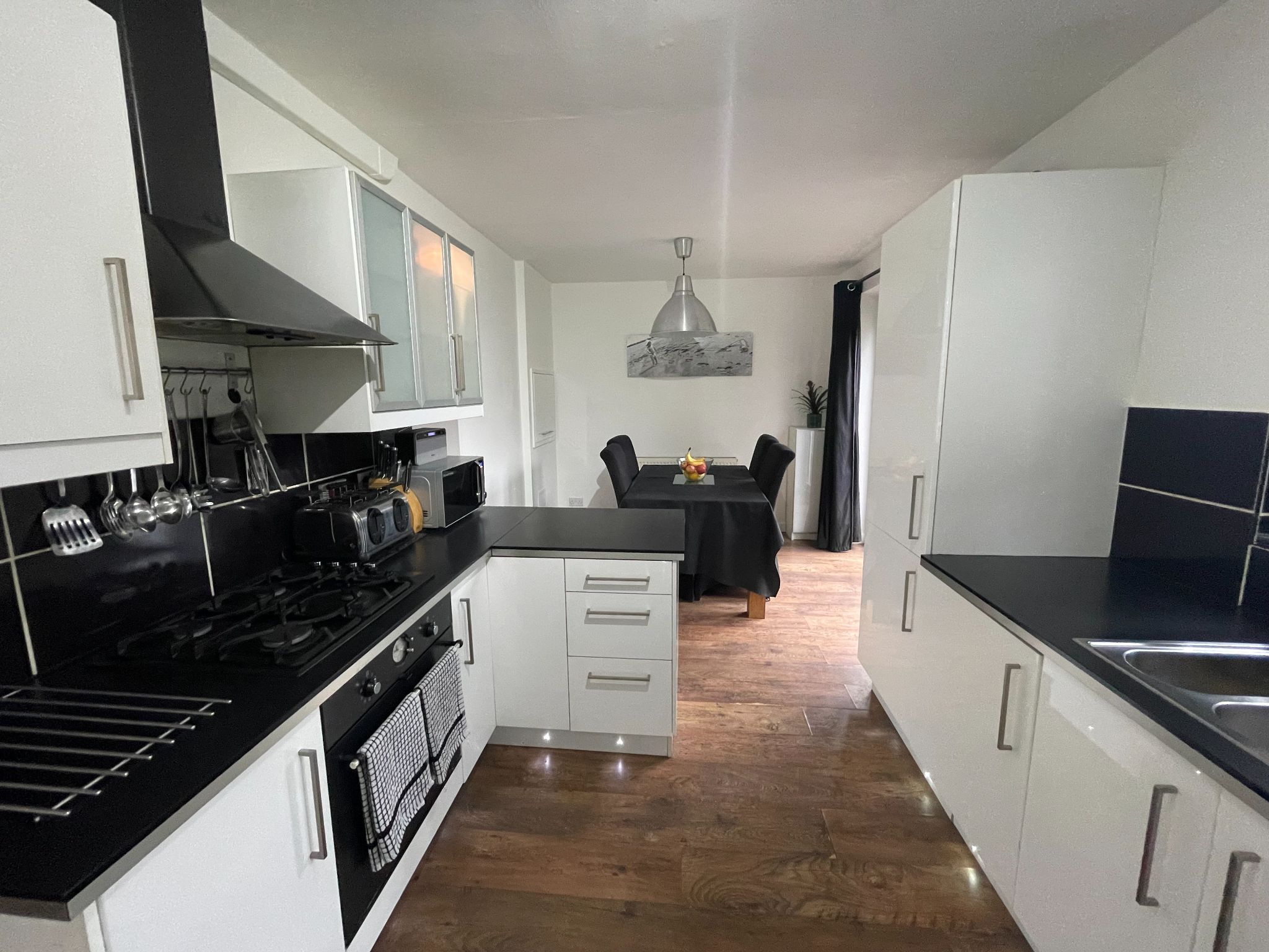 4 bedroom semi-detached house SSTC in Manchester - Photograph 20.
