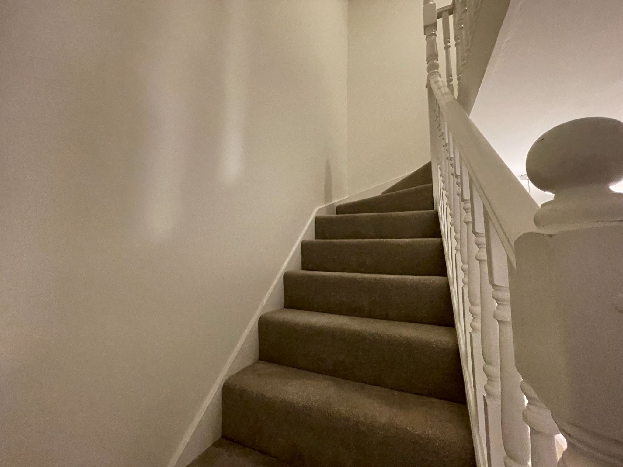 4 bedroom town house SSTC in Manchester - Photograph 16.