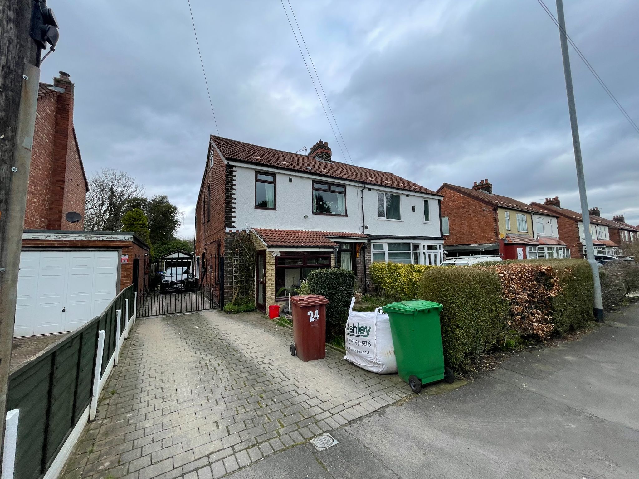 5 bedroom semi-detached house SSTC in Manchester - Photograph 1.