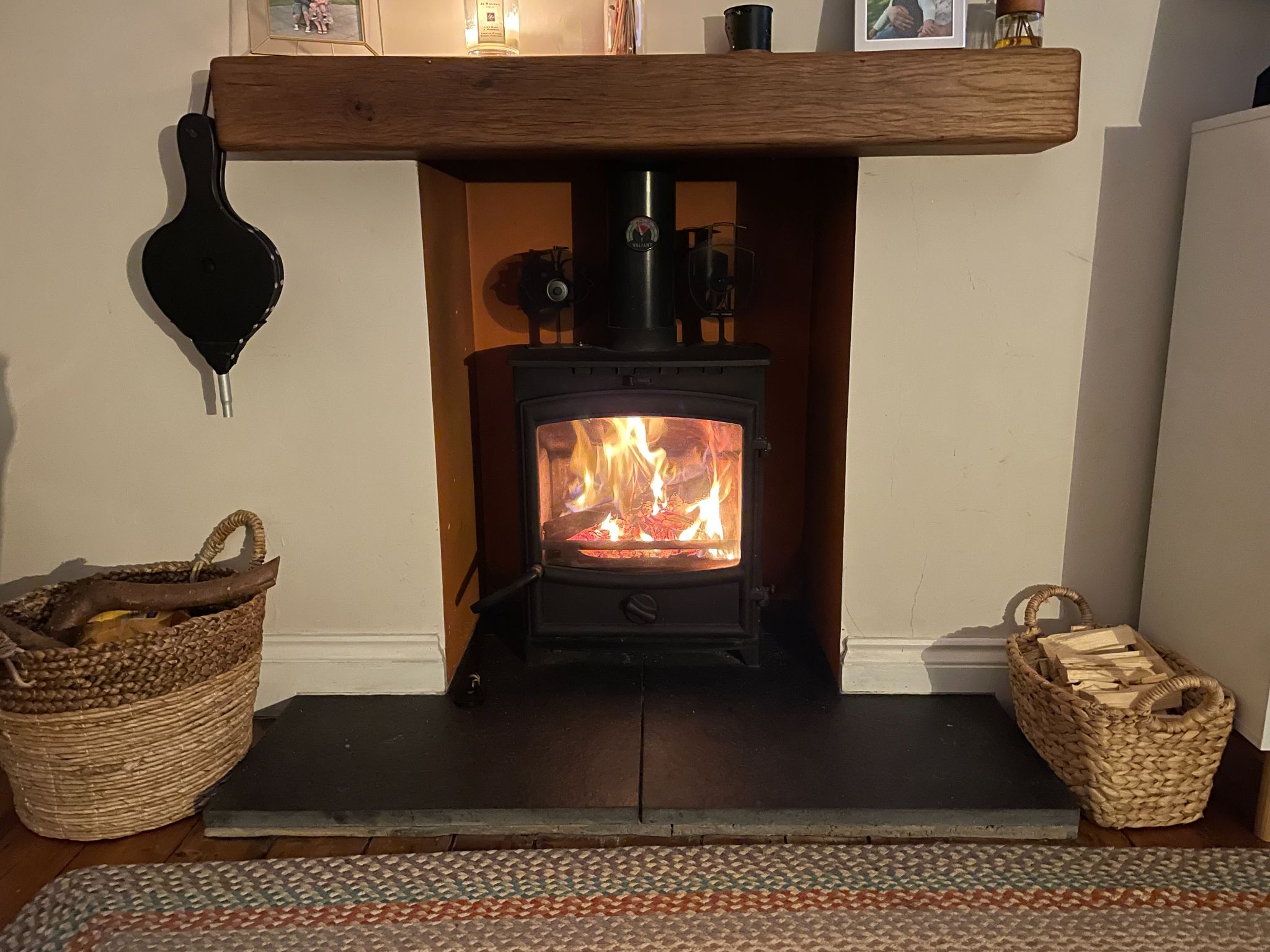 3 bedroom semi-detached house Sale Agreed in Manchester - Photograph 6.