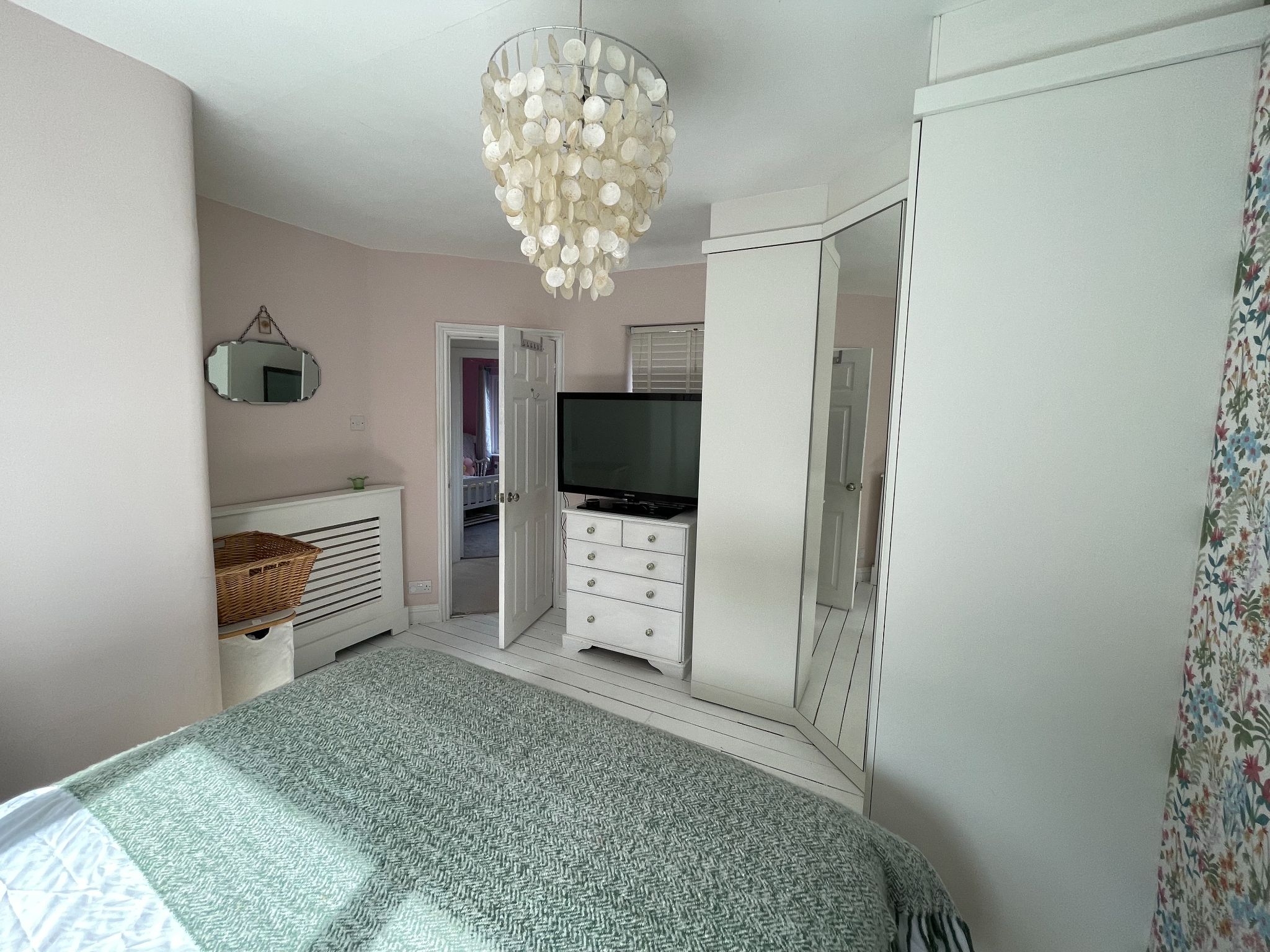 3 bedroom semi-detached house Sale Agreed in Manchester - Photograph 15.