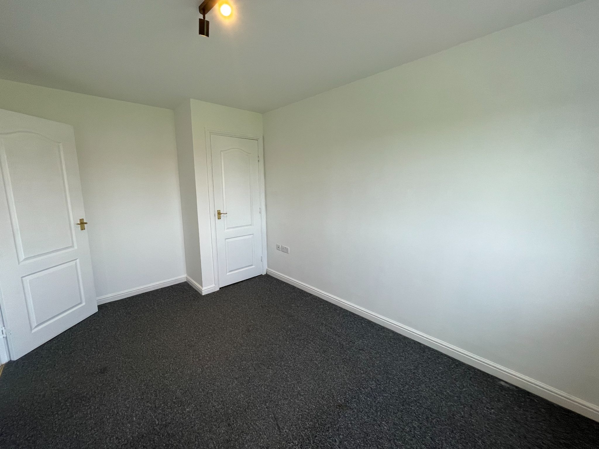 2 bedroom semi-detached house SSTC in Manchester - Photograph 8.