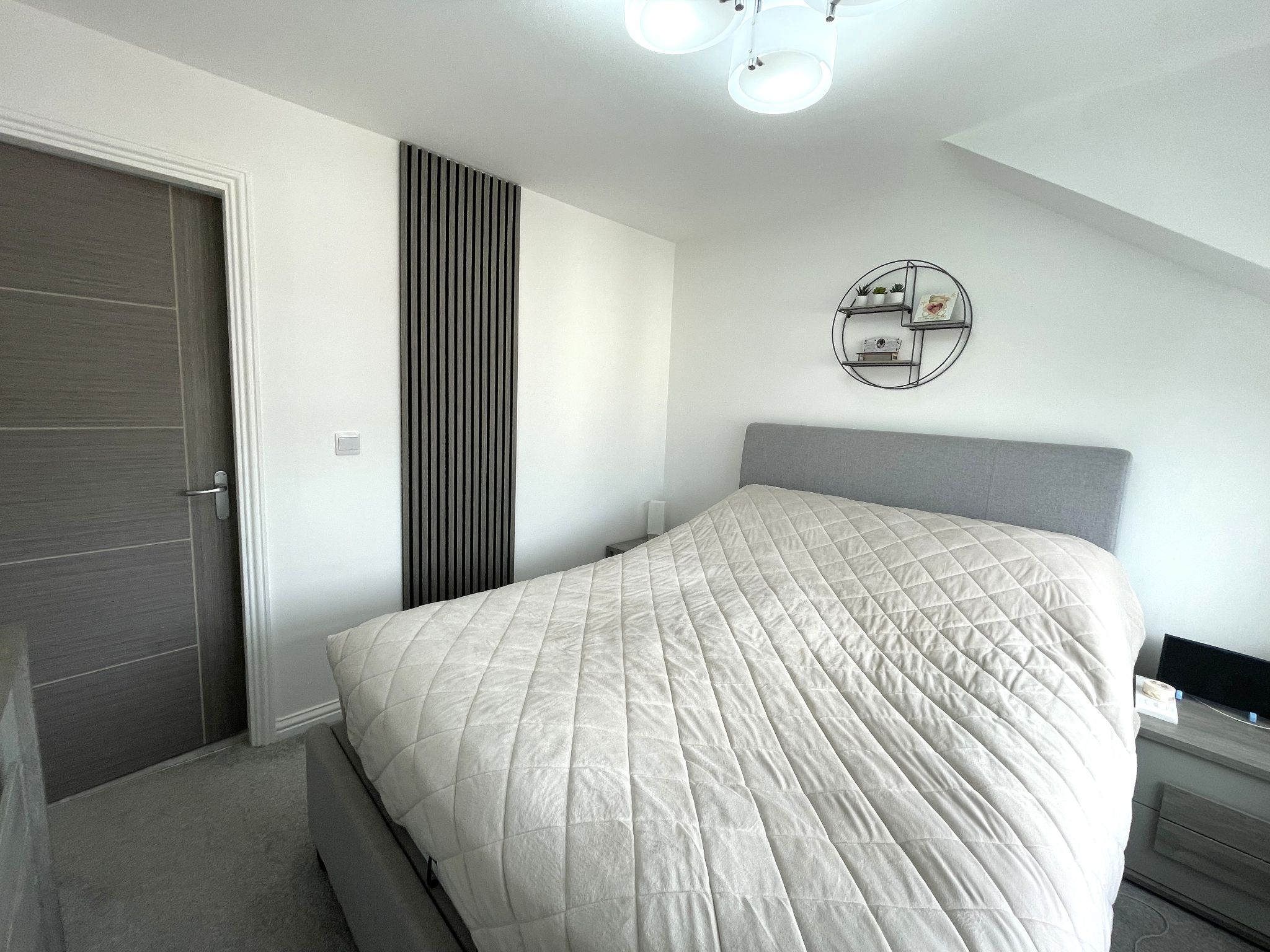 2 bedroom penthouse flat/apartment For Sale in Manchester - Photograph 8.