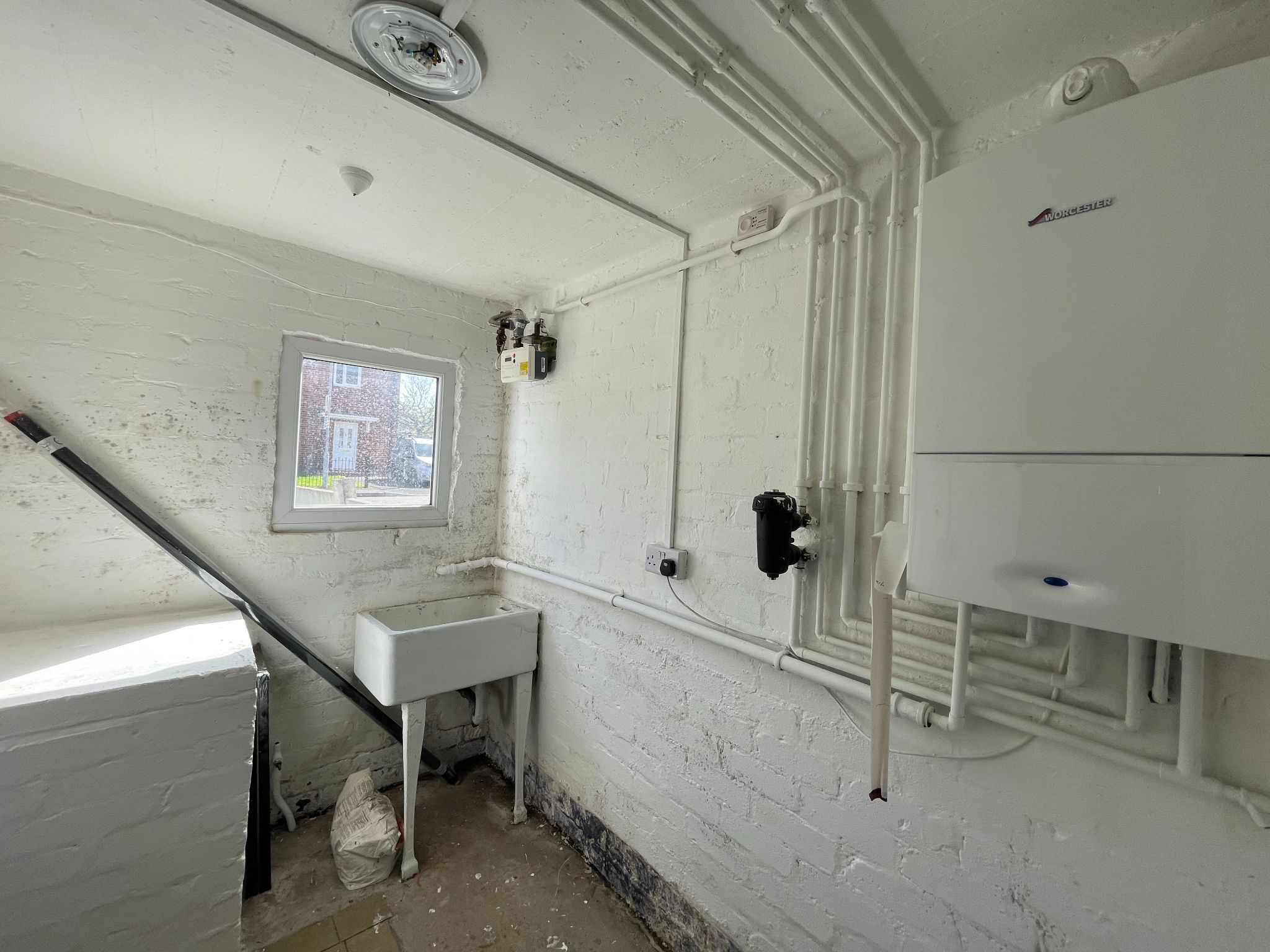 3 bedroom end terraced house For Sale in Manchester - Photograph 16.