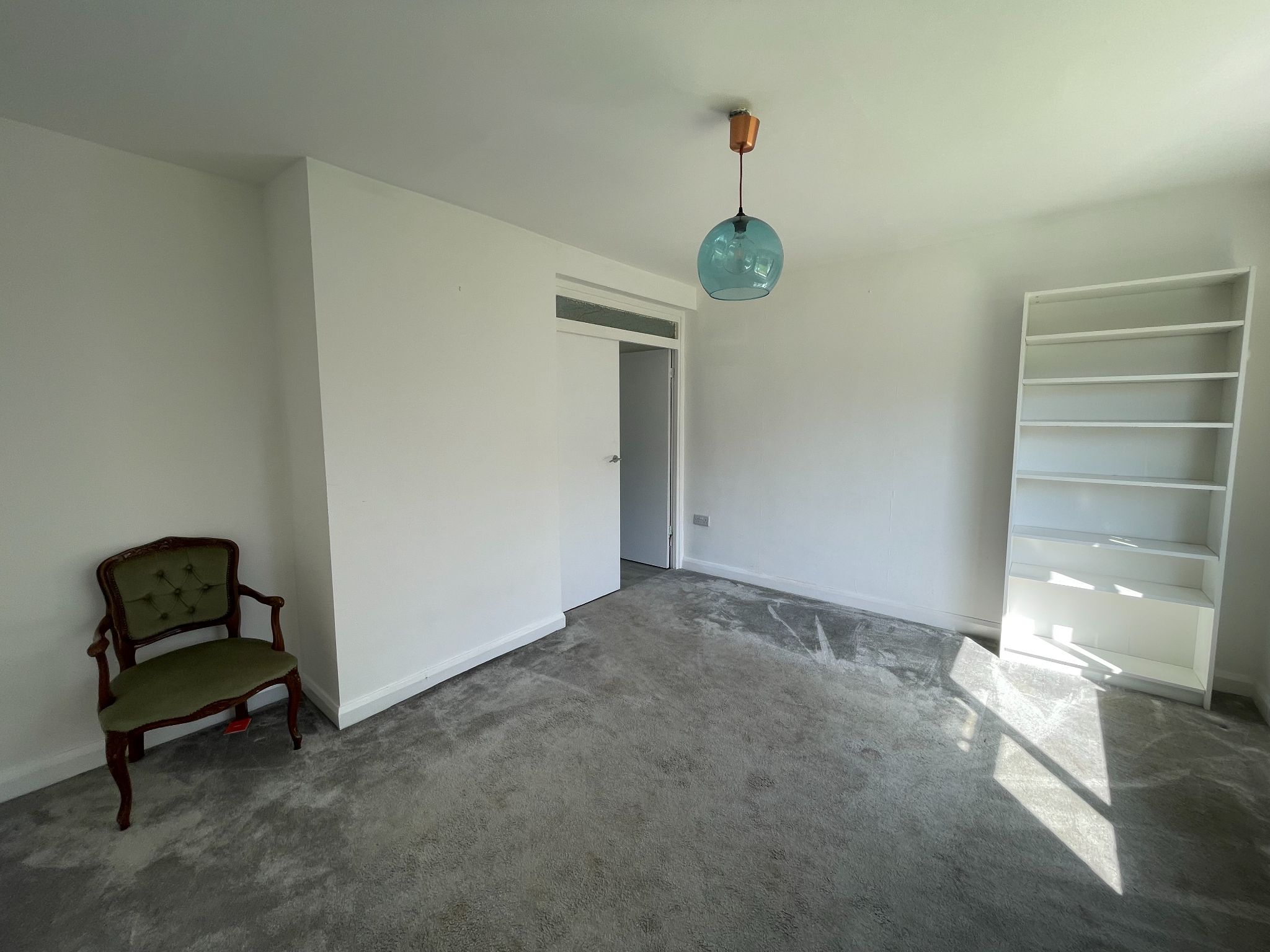 3 bedroom end terraced house For Sale in Manchester - Photograph 4.