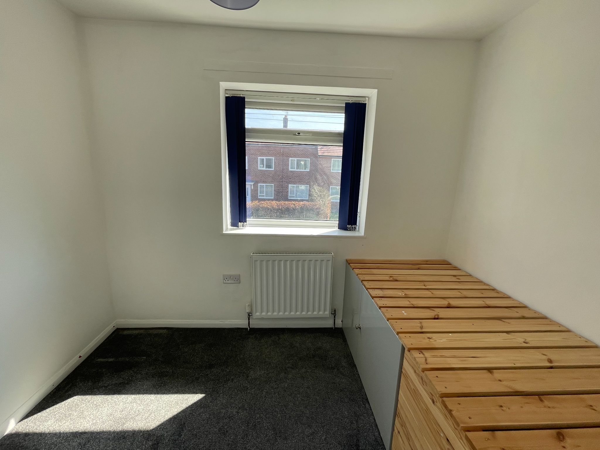 3 bedroom end terraced house For Sale in Manchester - Photograph 13.