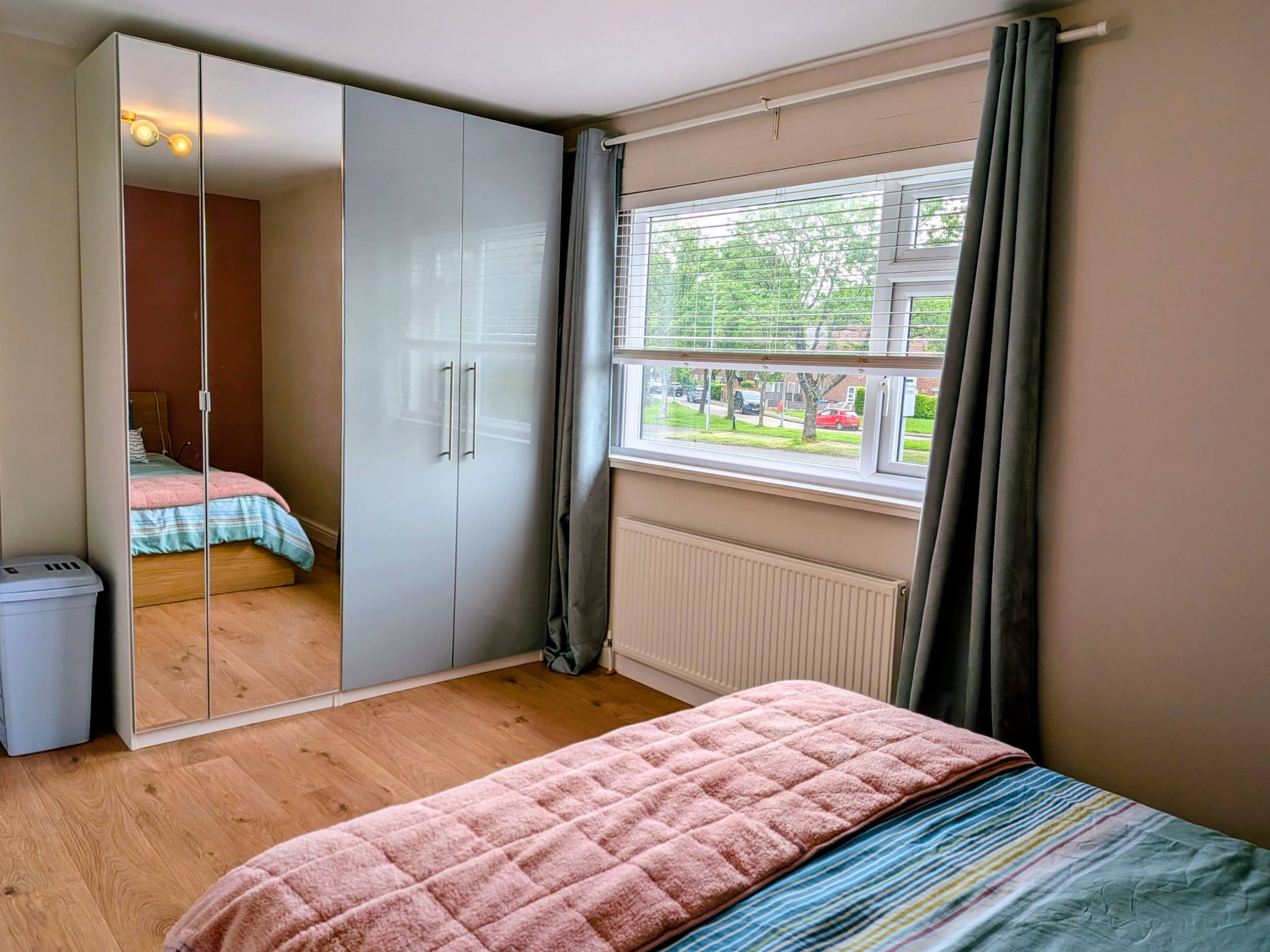 3 bedroom mid terraced house For Sale in Manchester - Photograph 7.