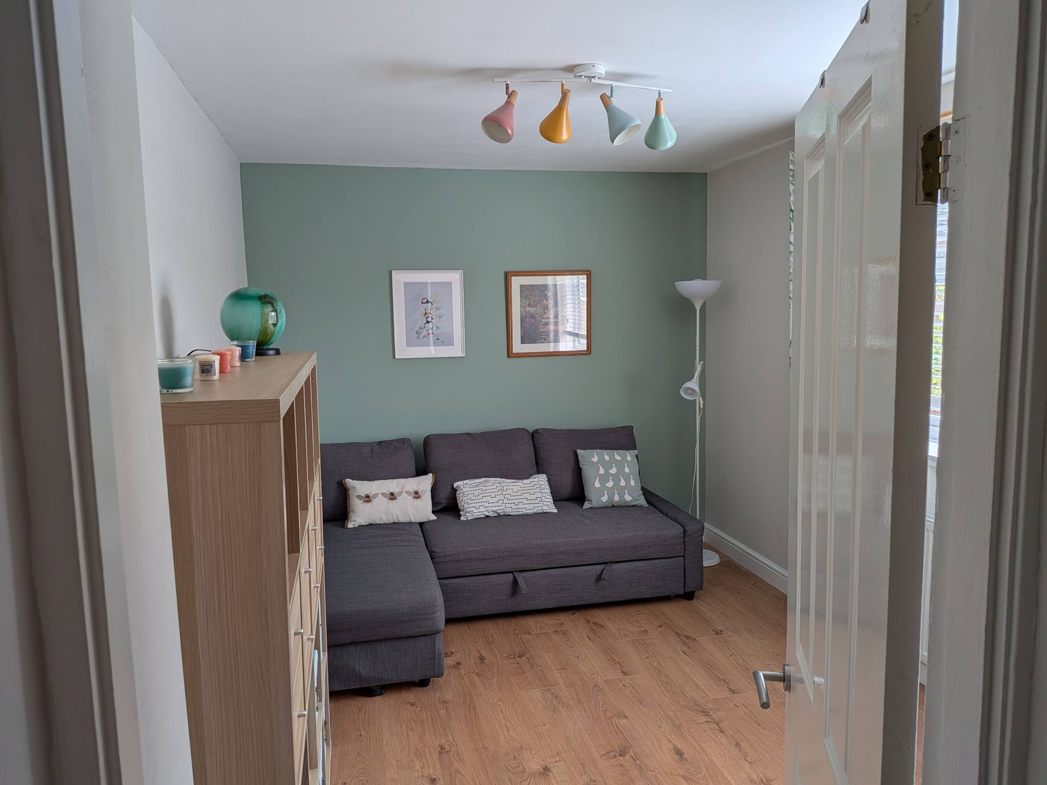 3 bedroom mid terraced house For Sale in Manchester - Photograph 9.