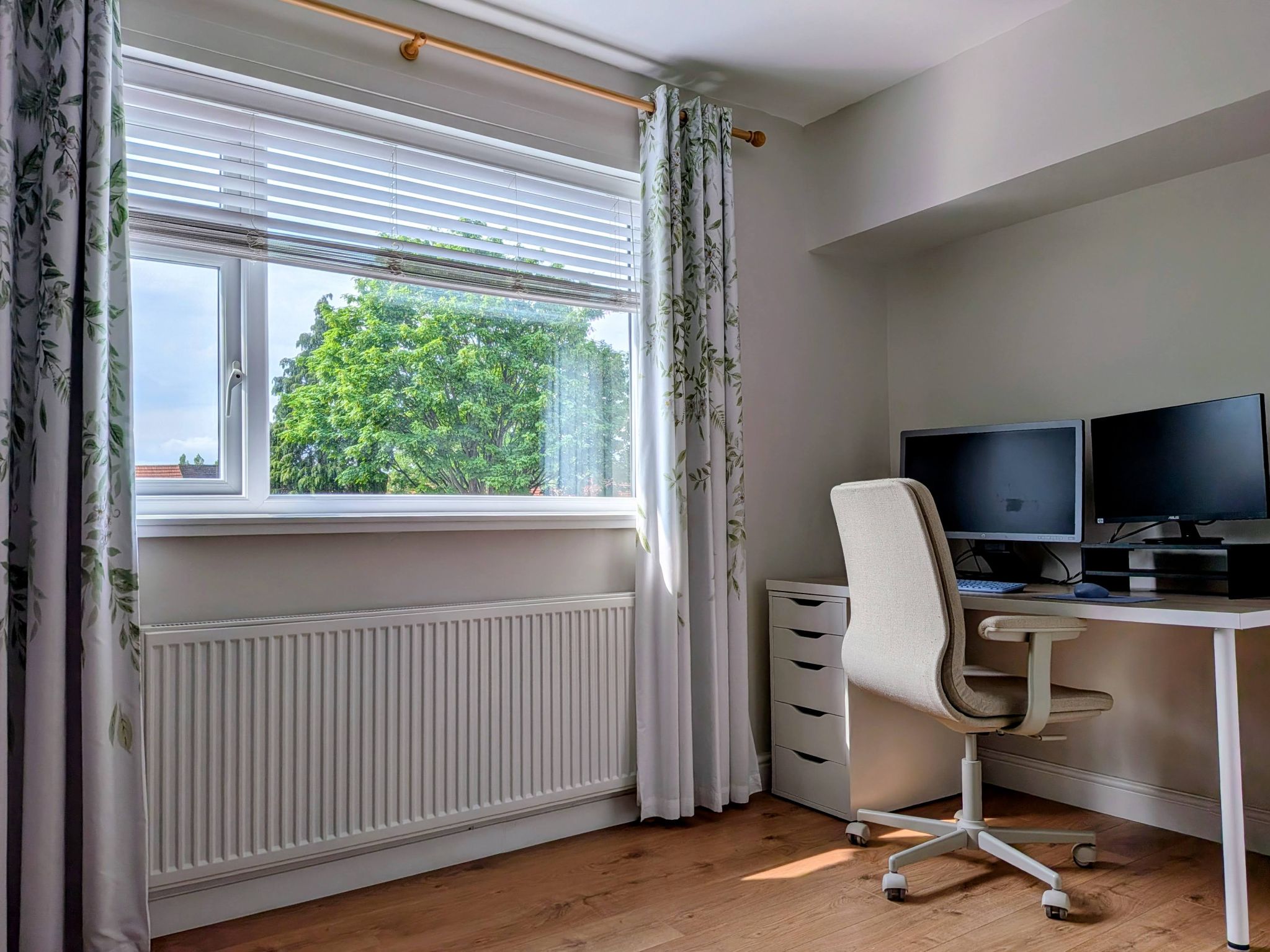 3 bedroom mid terraced house For Sale in Manchester - Photograph 10.