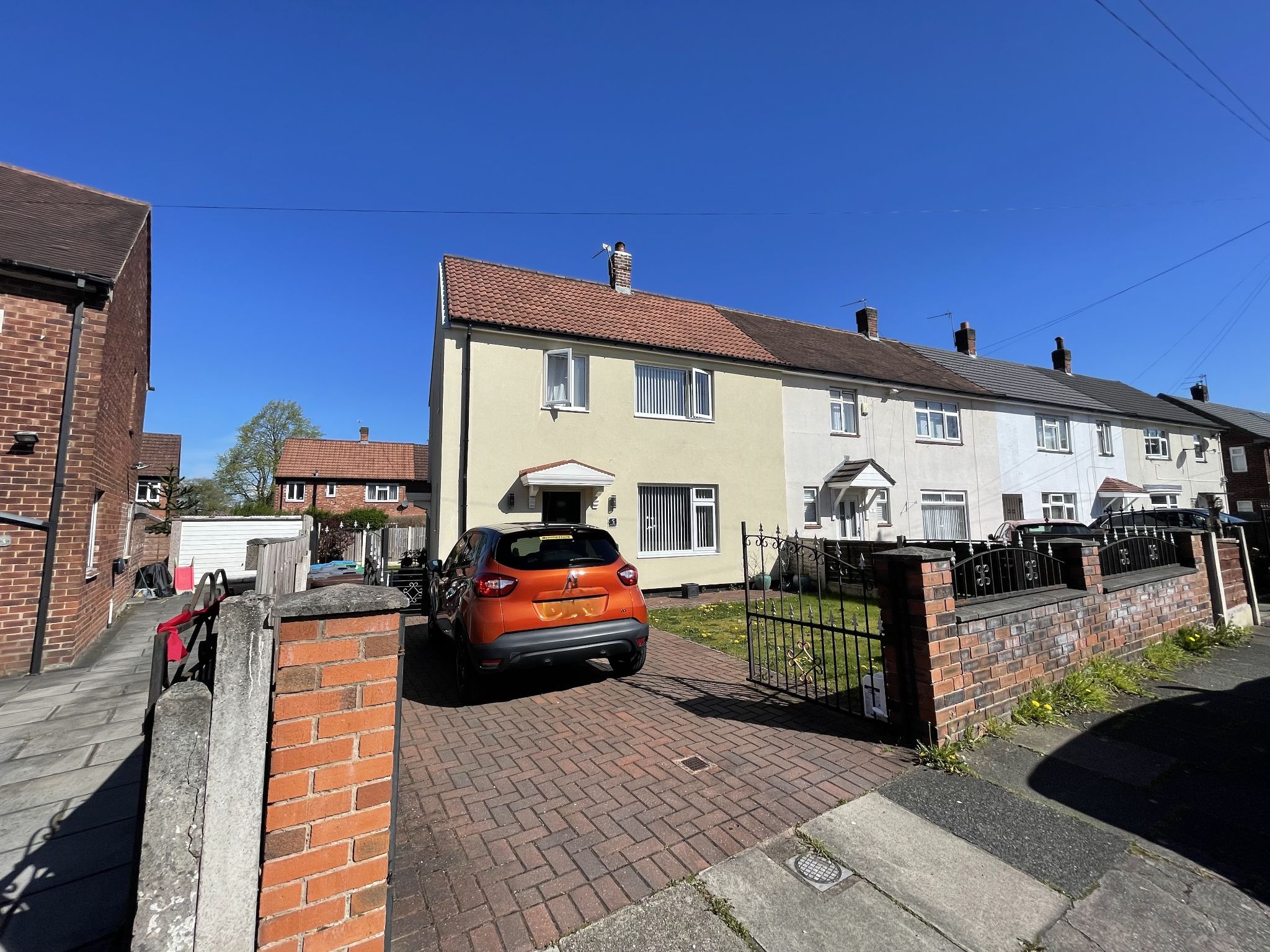 4 bedroom end terraced house For Sale in Manchester - Photograph 22.