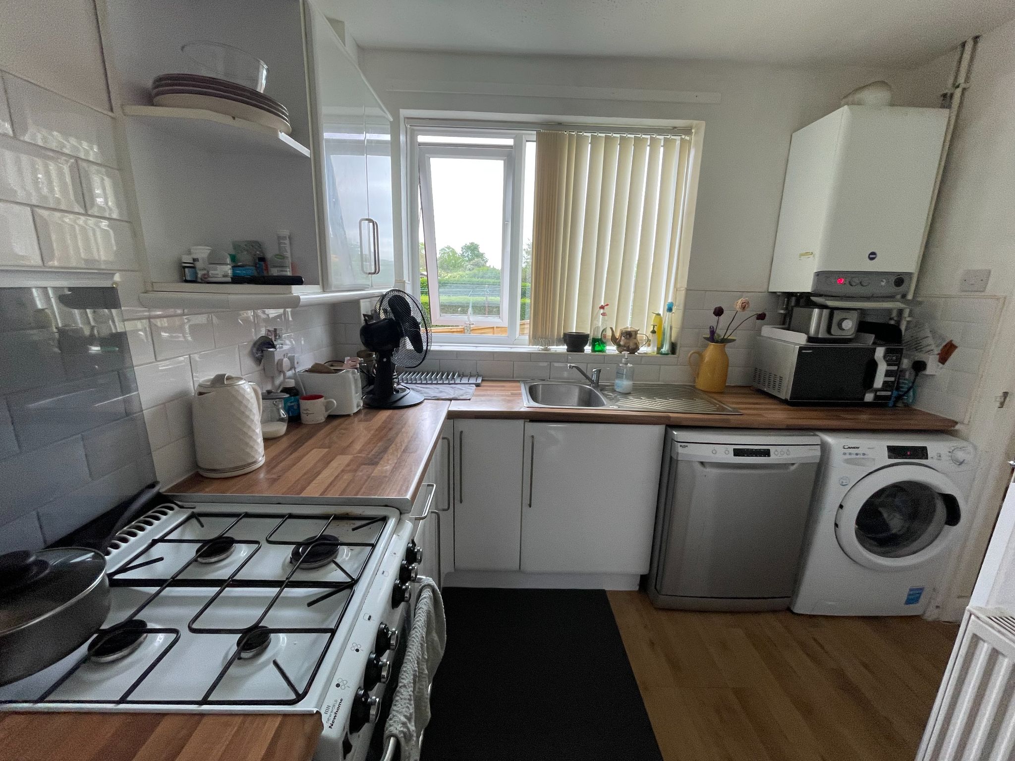 2 bedroom end terraced house For Sale in Manchester - Photograph 4.