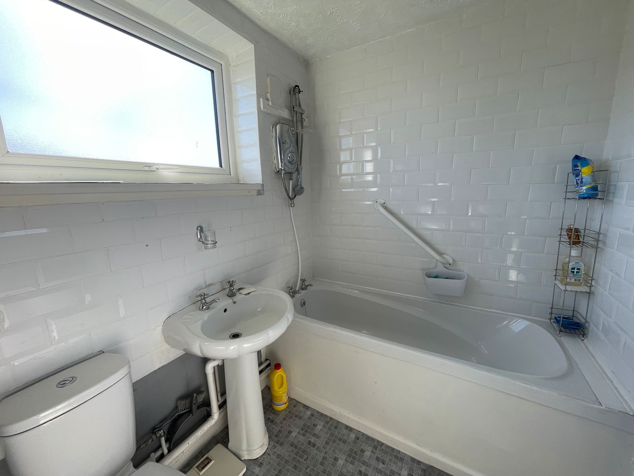 3 bedroom end terraced house For Sale in Manchester - Photograph 11.