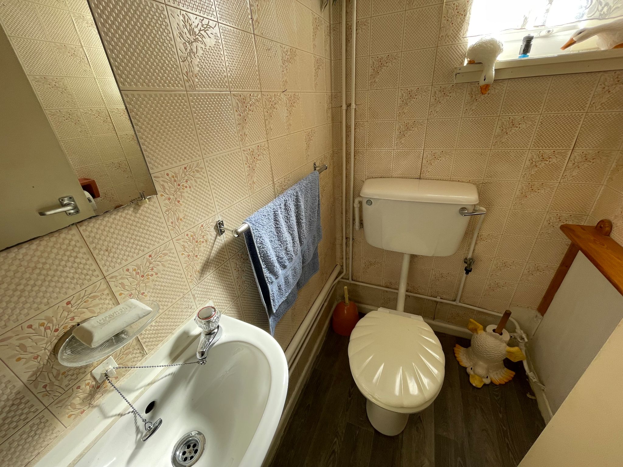 3 bedroom end terraced house For Sale in Manchester - Photograph 5.