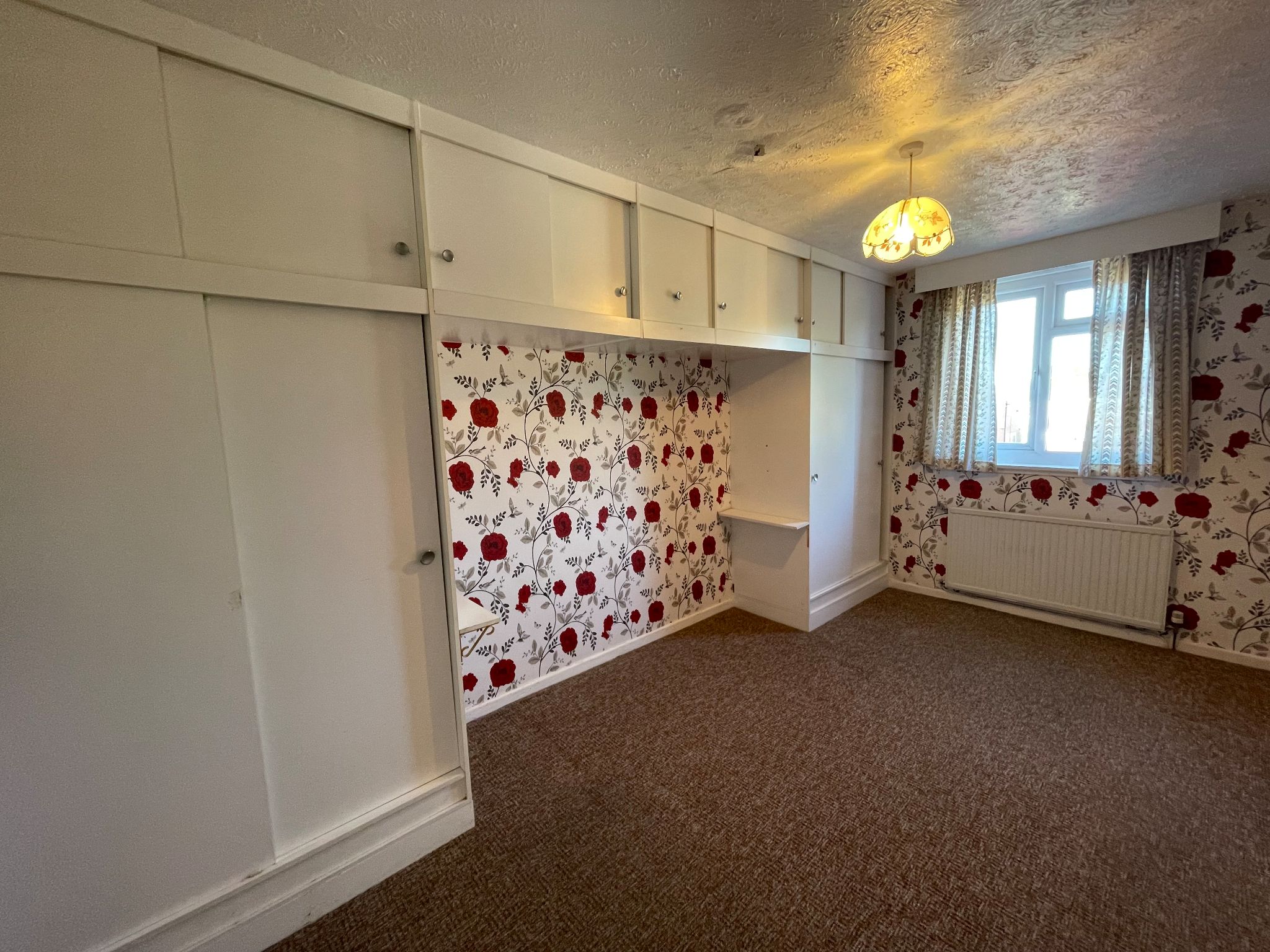 3 bedroom end terraced house For Sale in Manchester - Photograph 8.