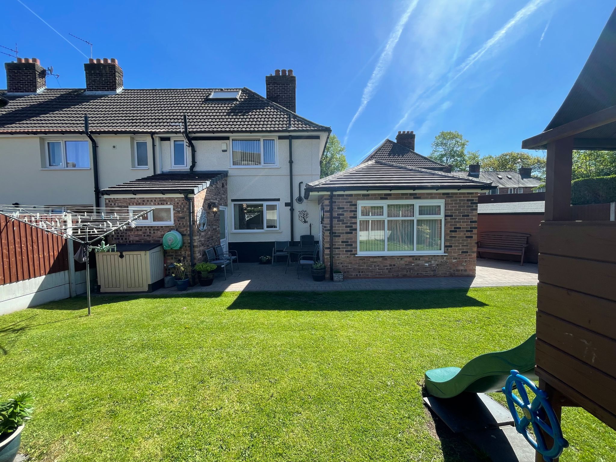 3 bedroom end terraced house For Sale in Manchester - Photograph 33.