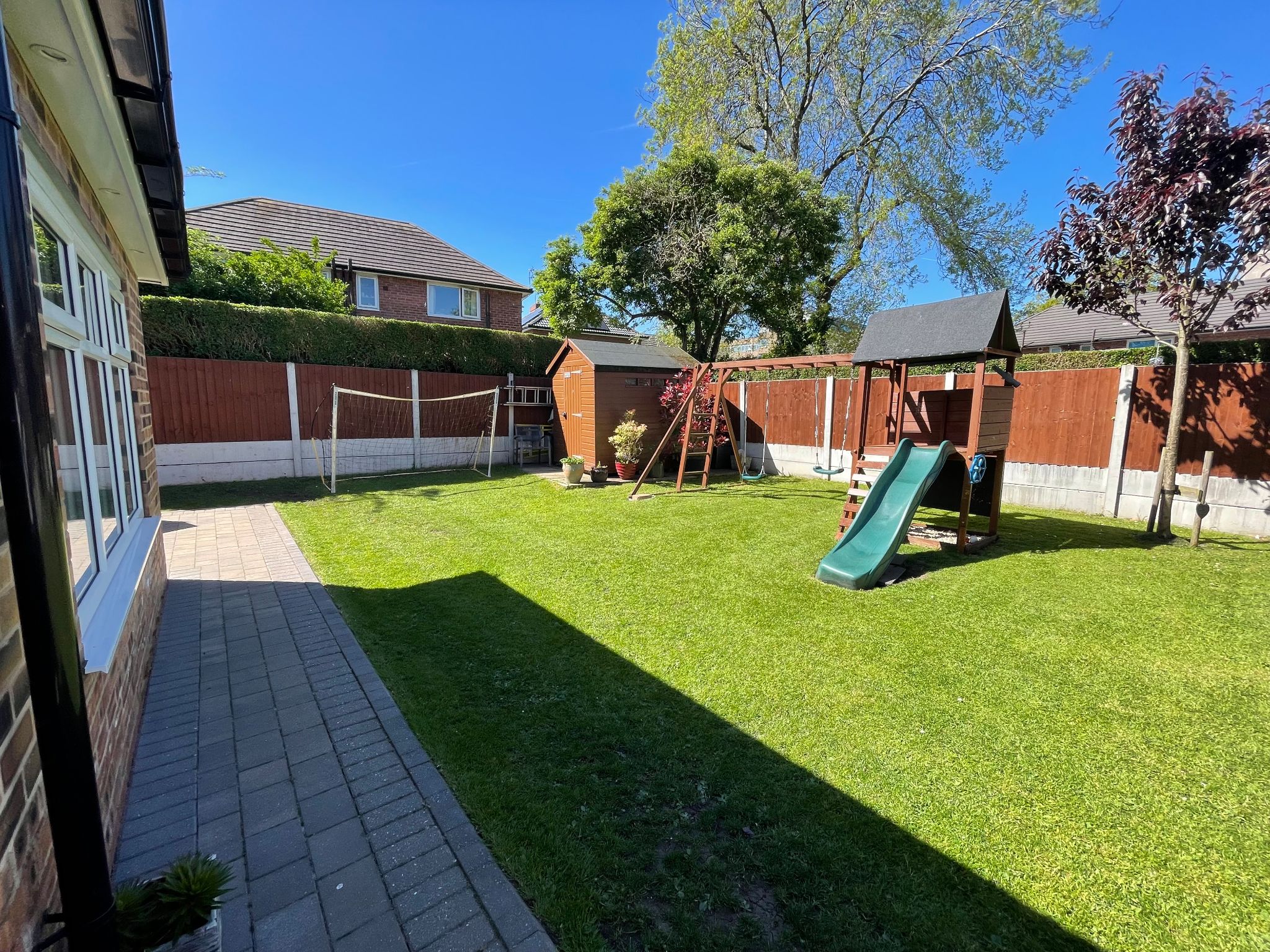 3 bedroom end terraced house For Sale in Manchester - Photograph 28.