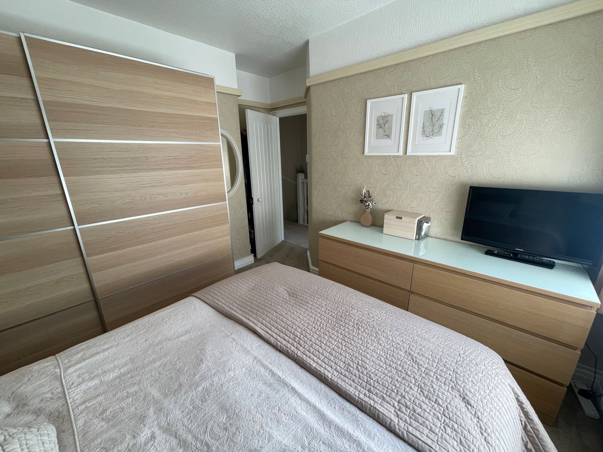 3 bedroom end terraced house For Sale in Manchester - Photograph 16.