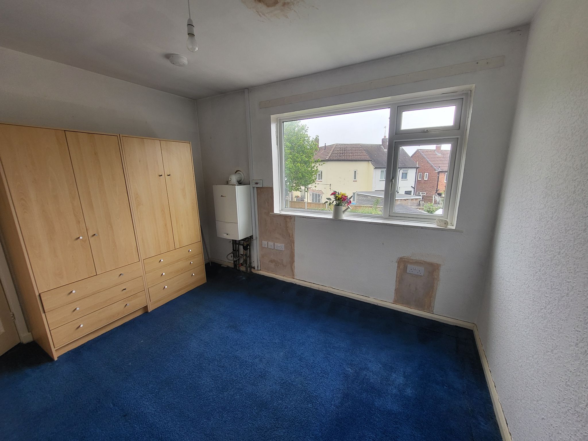 4 bedroom end terraced house For Sale in Manchester - Photograph 17.