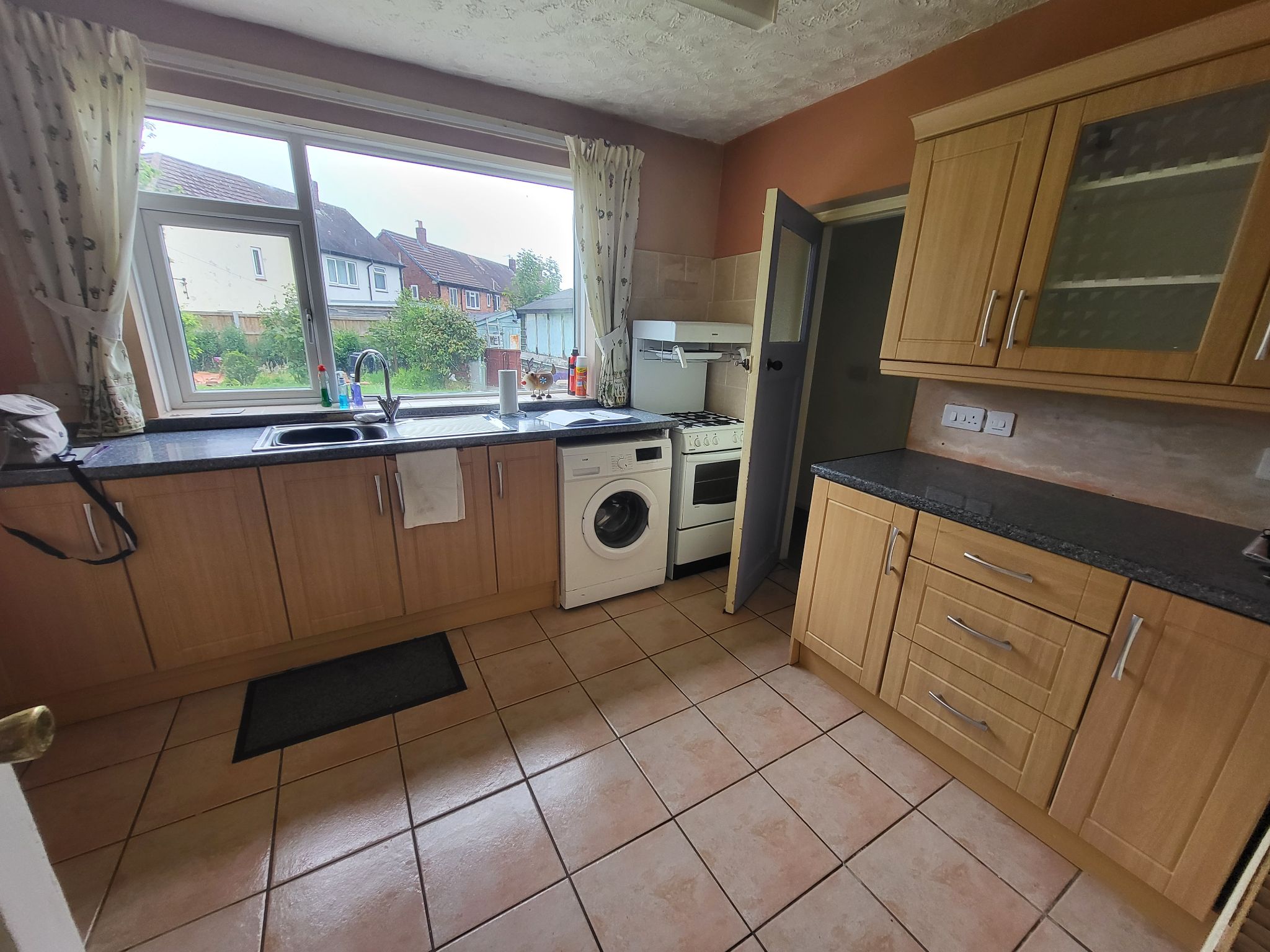 4 bedroom end terraced house For Sale in Manchester - Photograph 9.