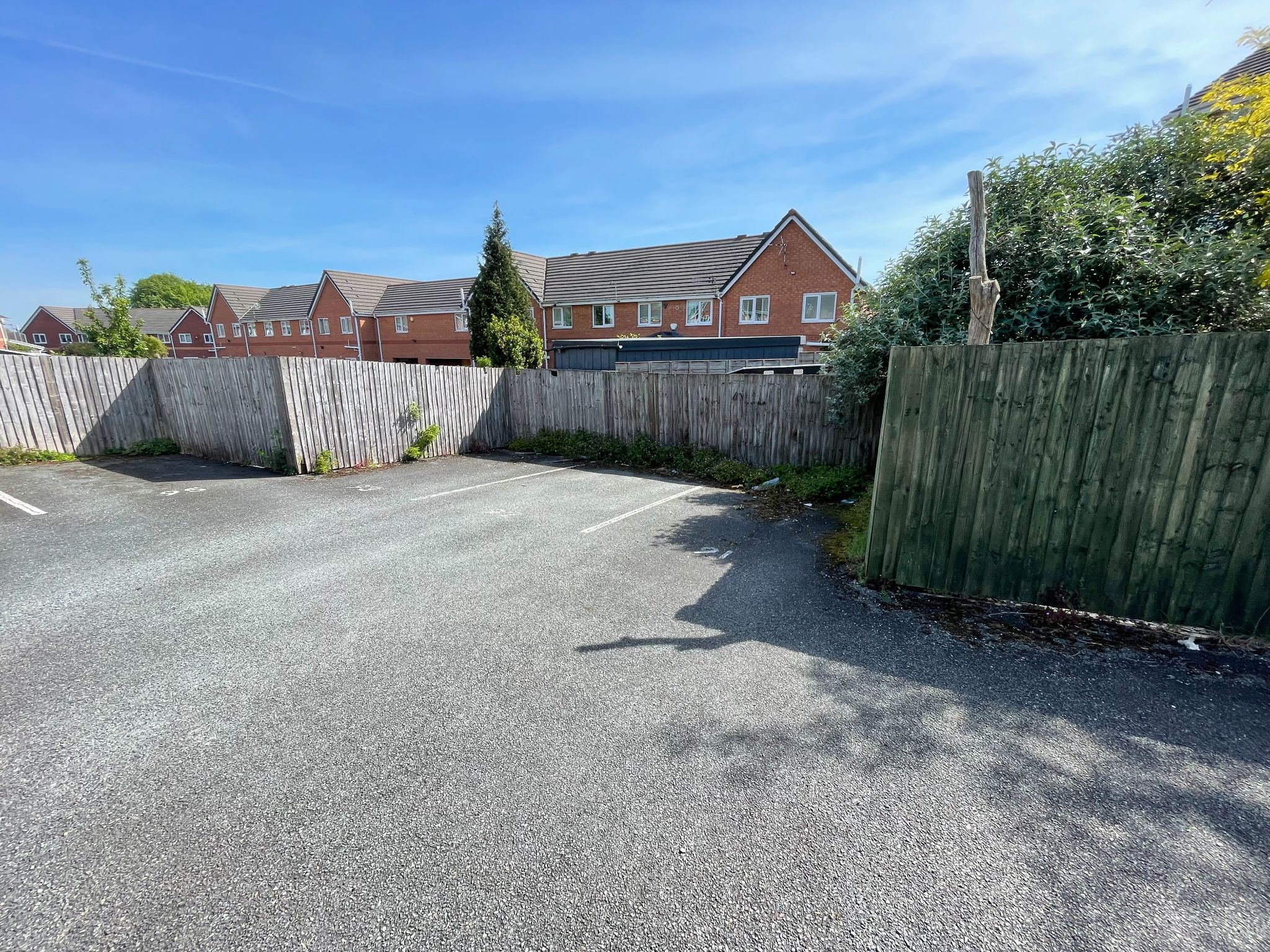 3 bedroom end terraced house For Sale in Manchester - Photograph 17.