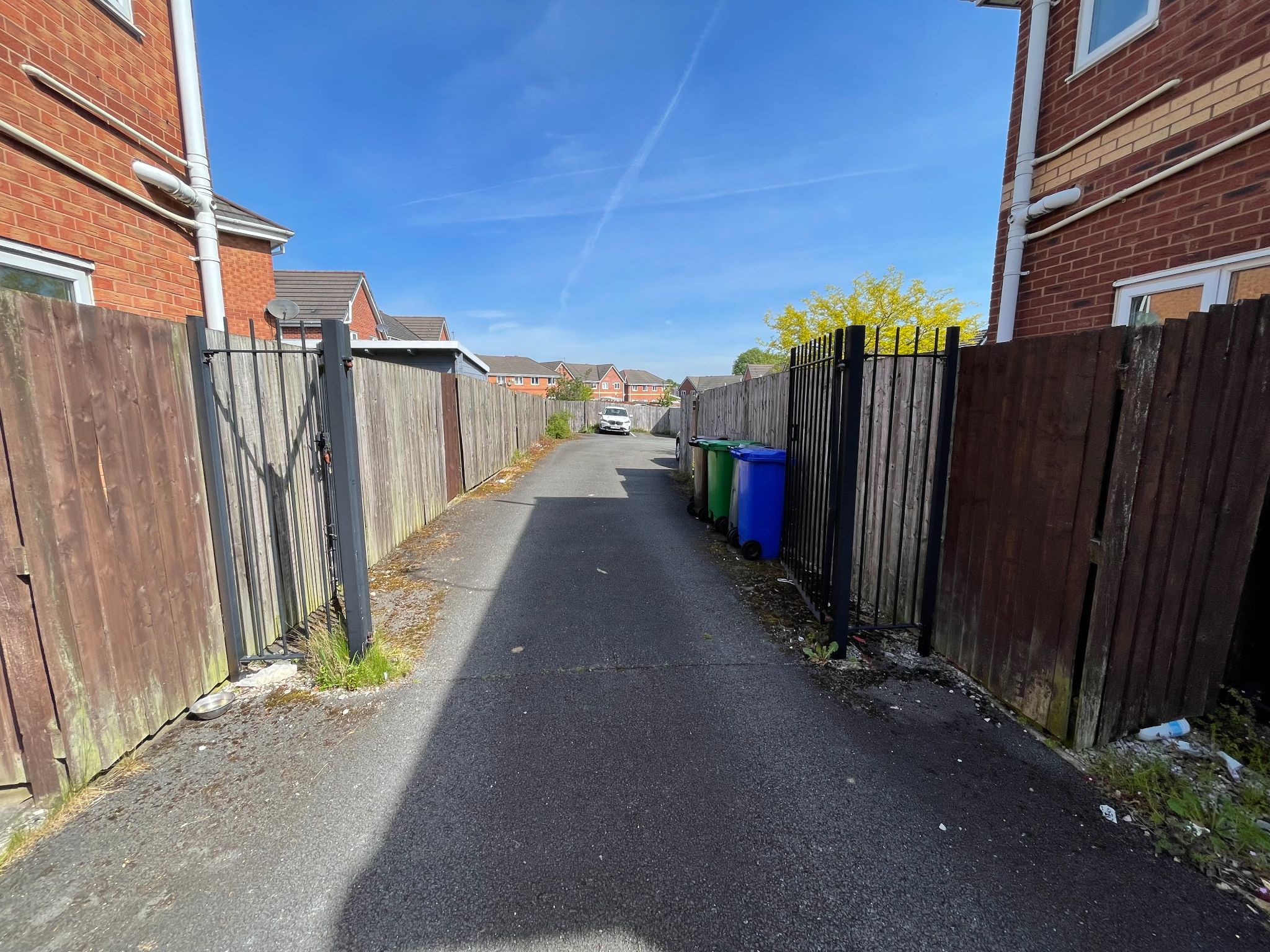 3 bedroom end terraced house For Sale in Manchester - Photograph 16.