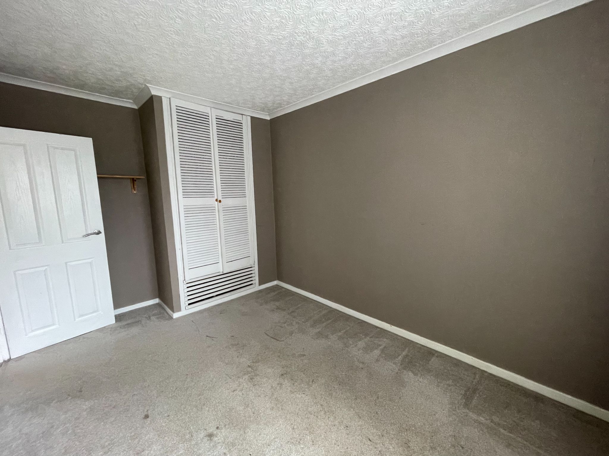 3 bedroom mid terraced house For Sale in Manchester - Photograph 15.