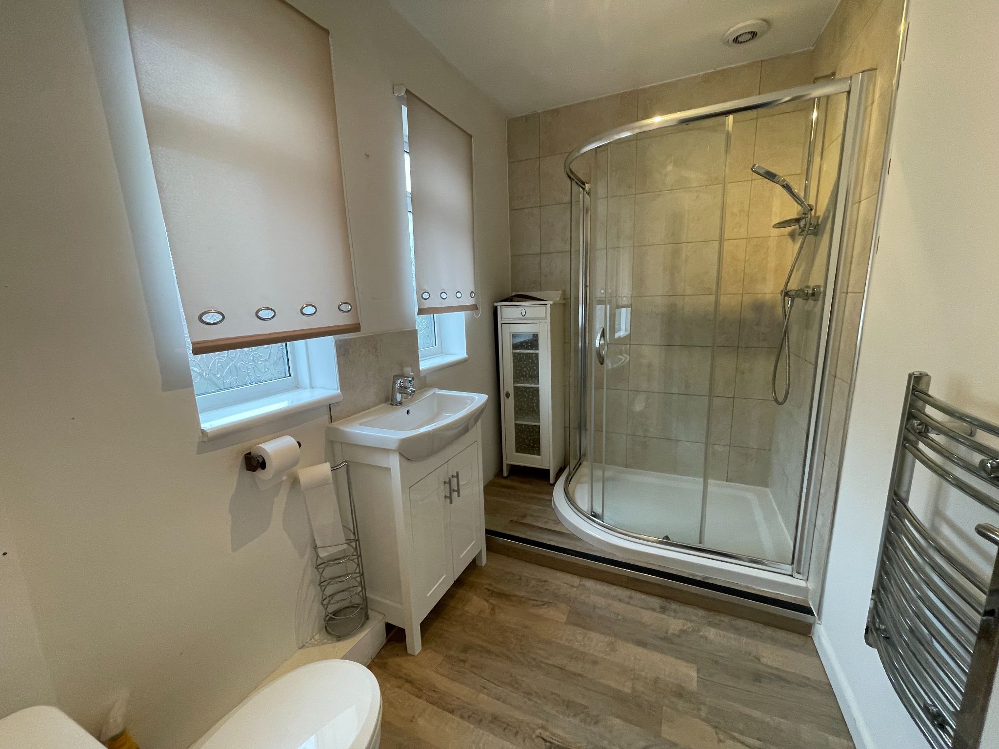 3 bedroom mid terraced house For Sale in Manchester - Photograph 16.