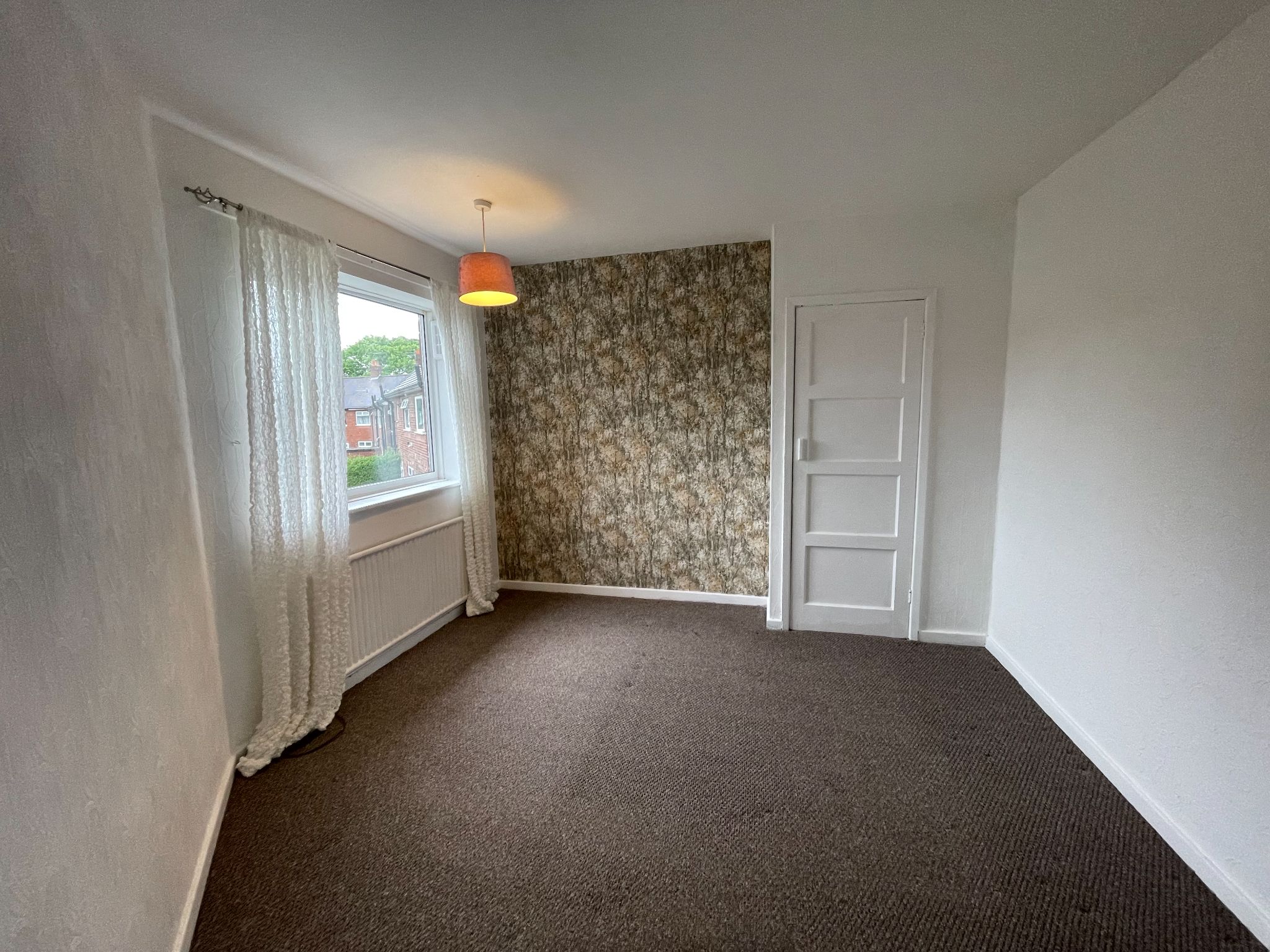 3 bedroom mid terraced house For Sale in Manchester - Photograph 13.