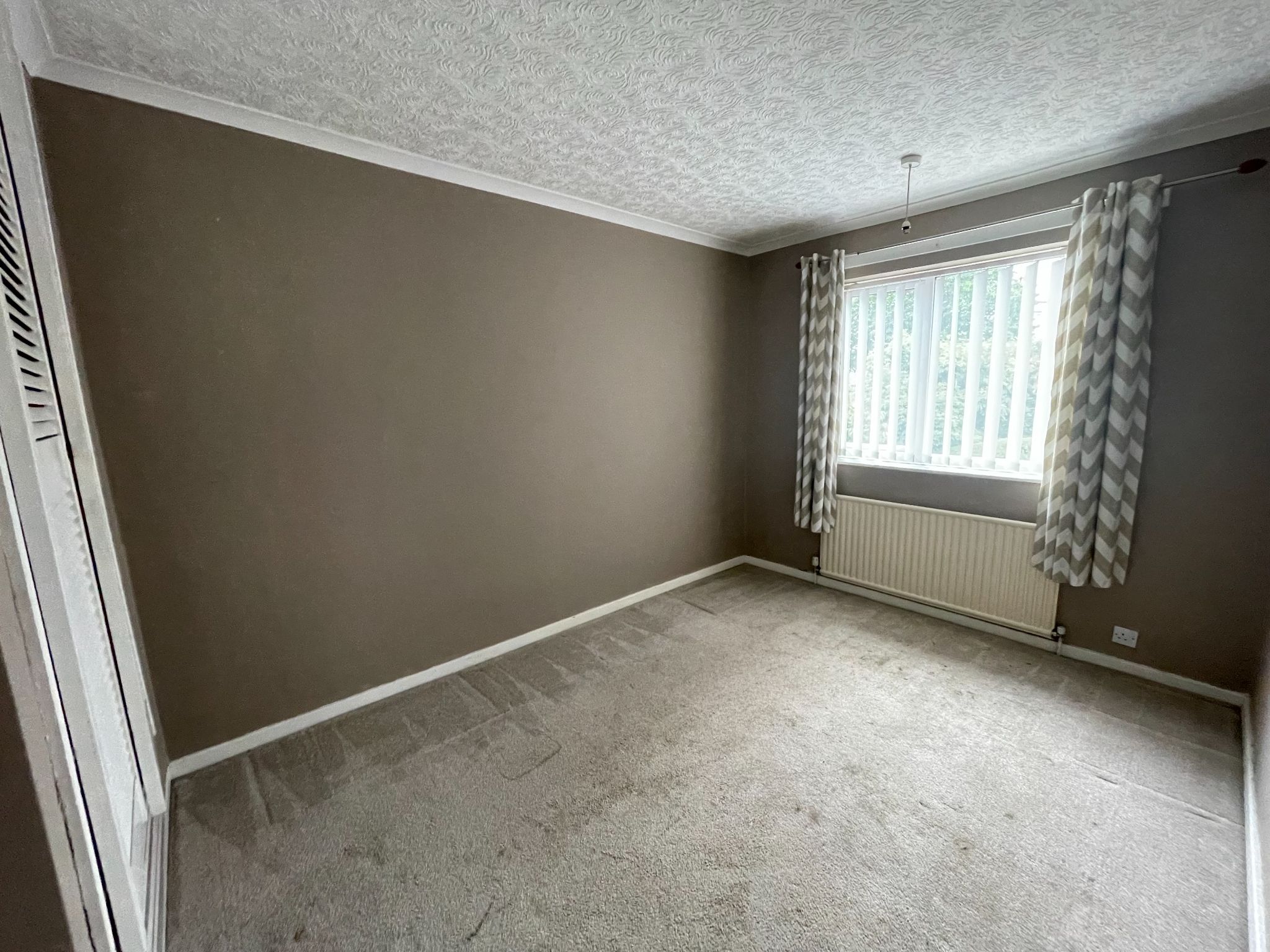 3 bedroom mid terraced house For Sale in Manchester - Photograph 14.