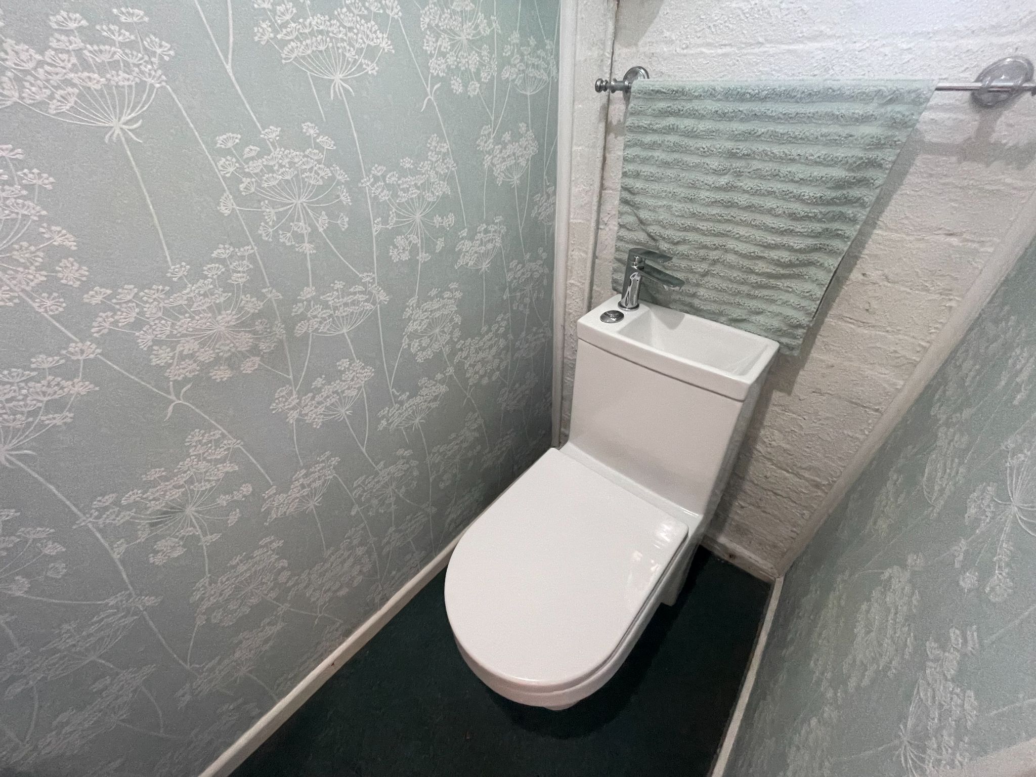 3 bedroom end terraced house For Sale in Manchester - Photograph 10.