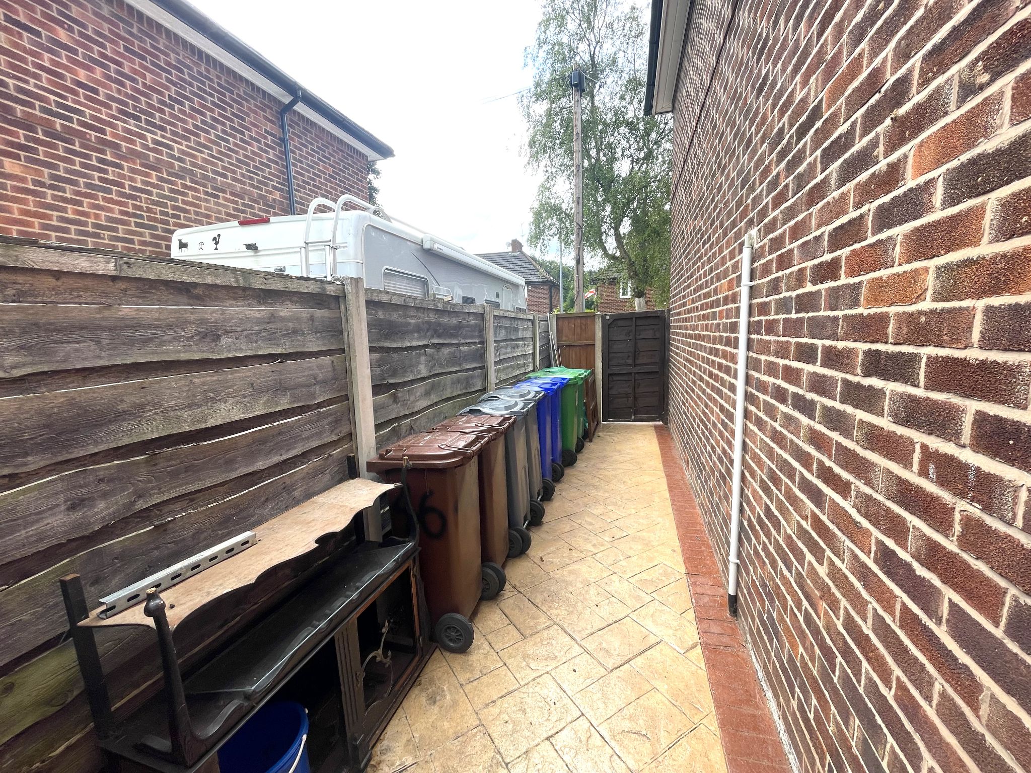 3 bedroom end terraced house For Sale in Manchester - Photograph 28.
