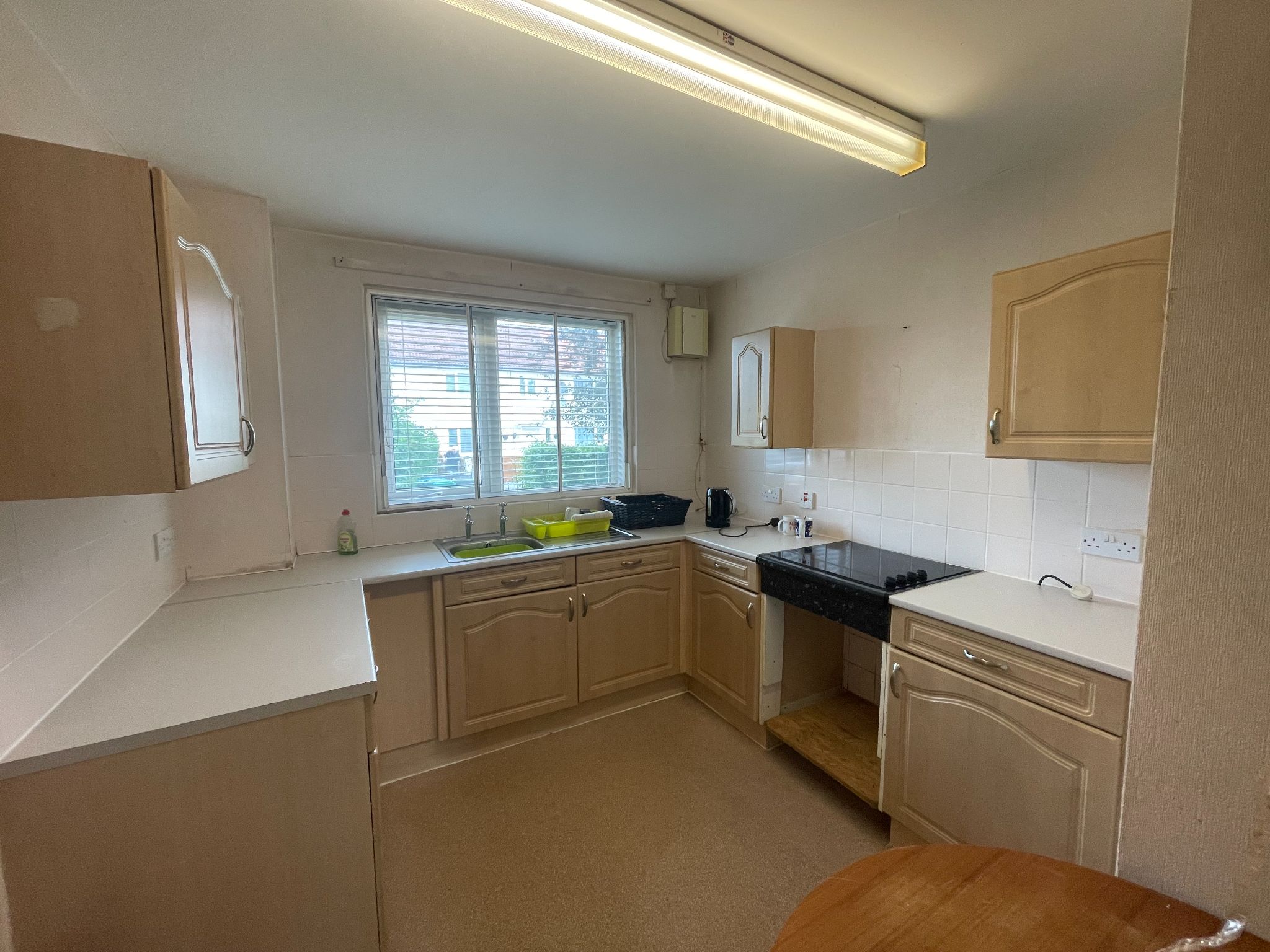 3 bedroom mid terraced house For Sale in Manchester - Photograph 7.