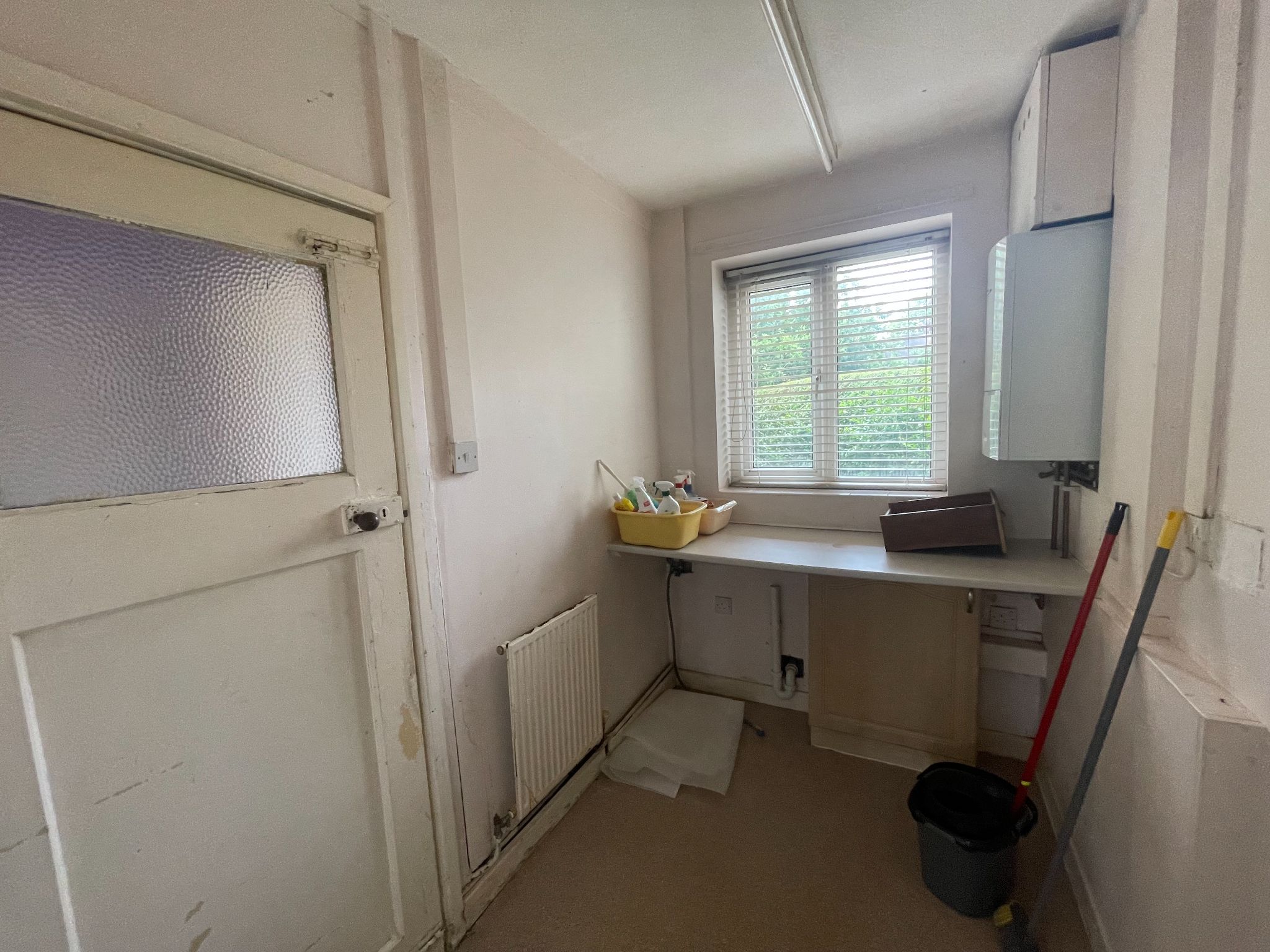3 bedroom mid terraced house For Sale in Manchester - Photograph 8.