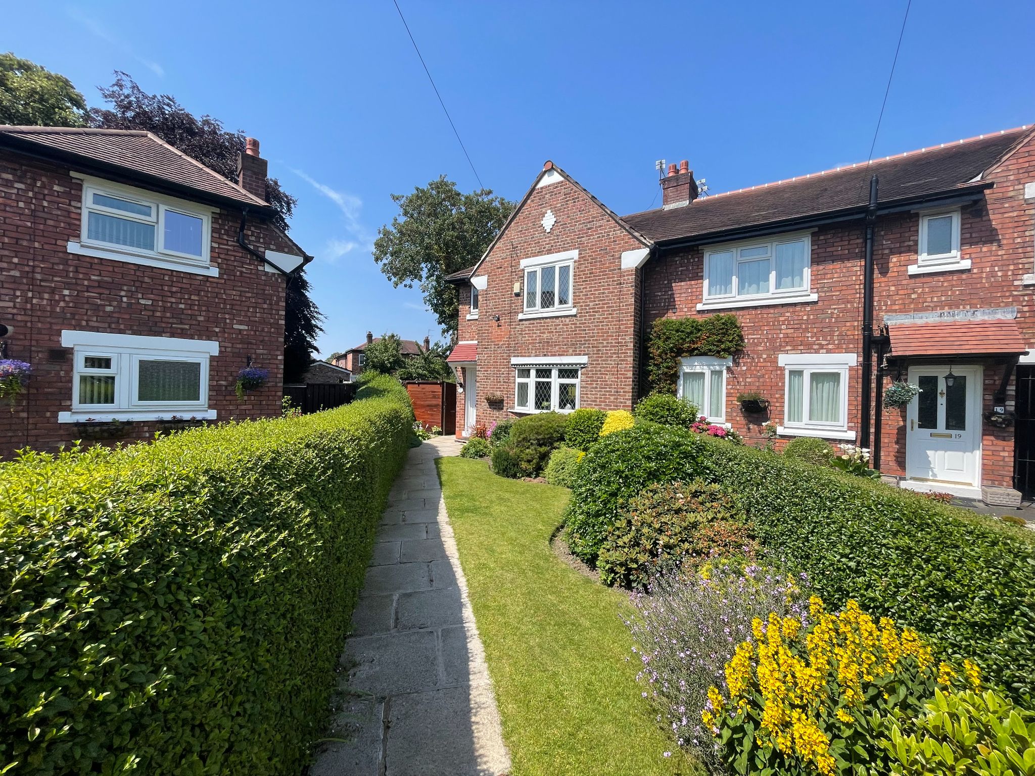 3 bedroom end terraced house For Sale in Manchester - Property photograph.
