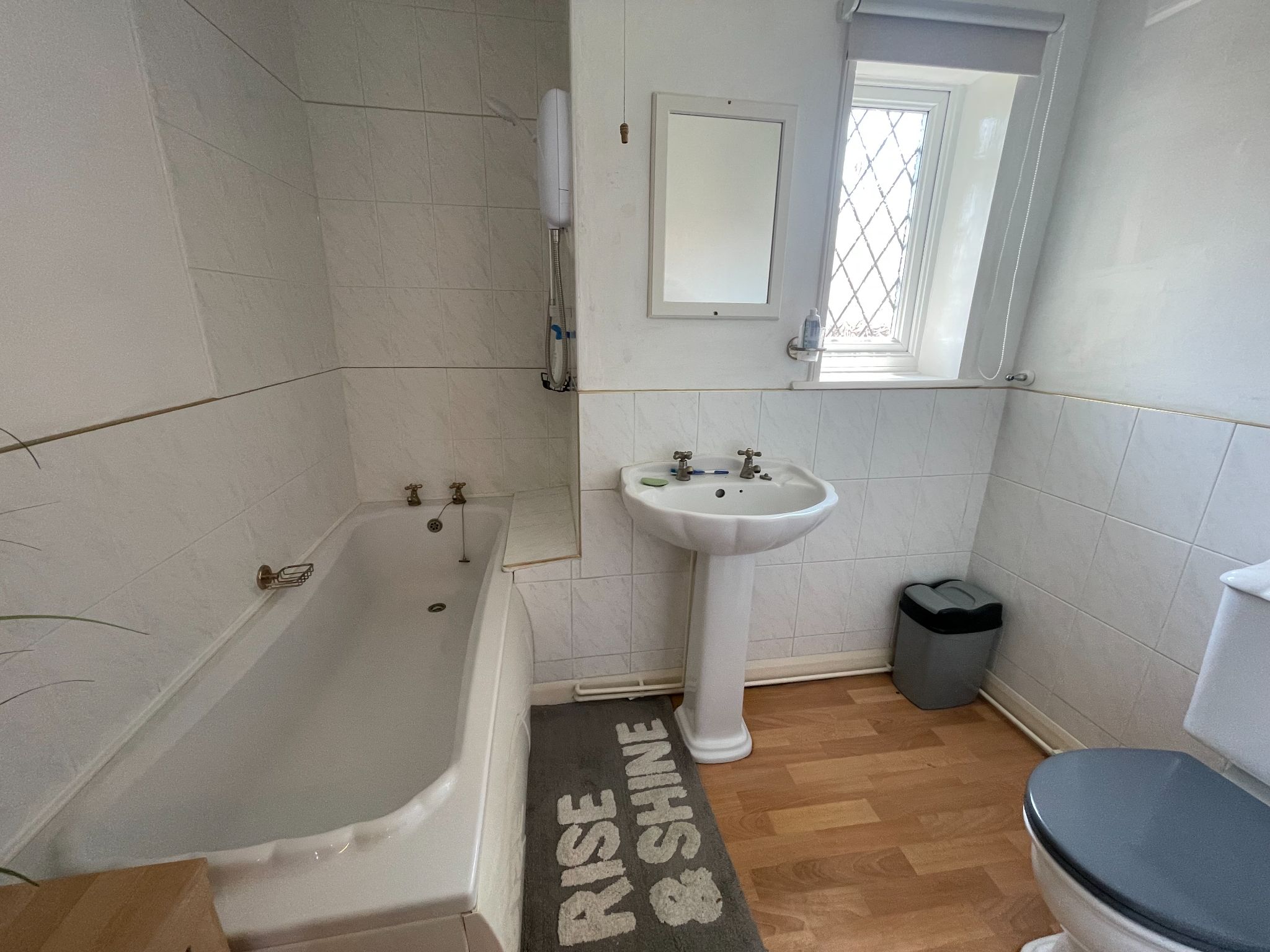 3 bedroom end terraced house For Sale in Manchester - Photograph 11.