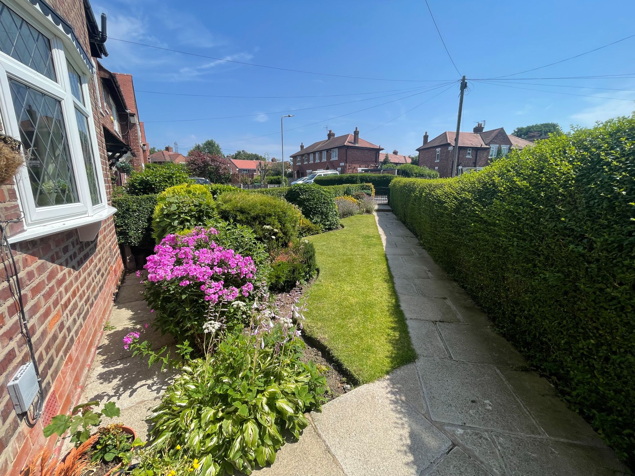 3 bedroom end terraced house For Sale in Manchester - Property photograph.