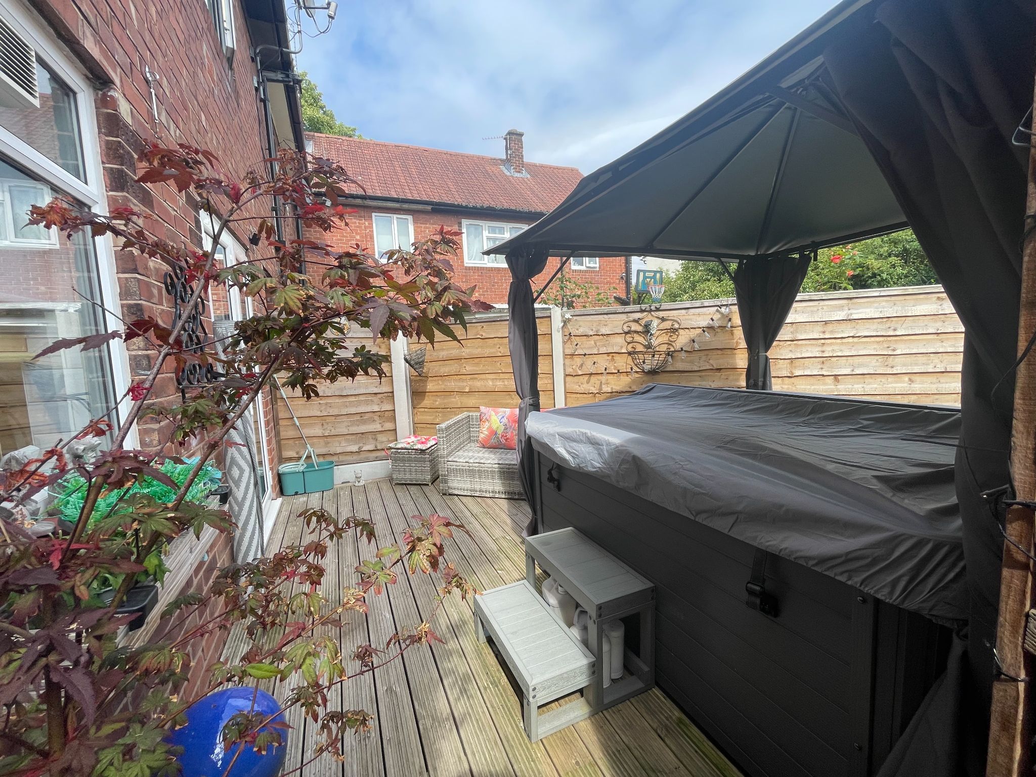 3 bedroom end terraced house For Sale in Manchester - Photograph 9.