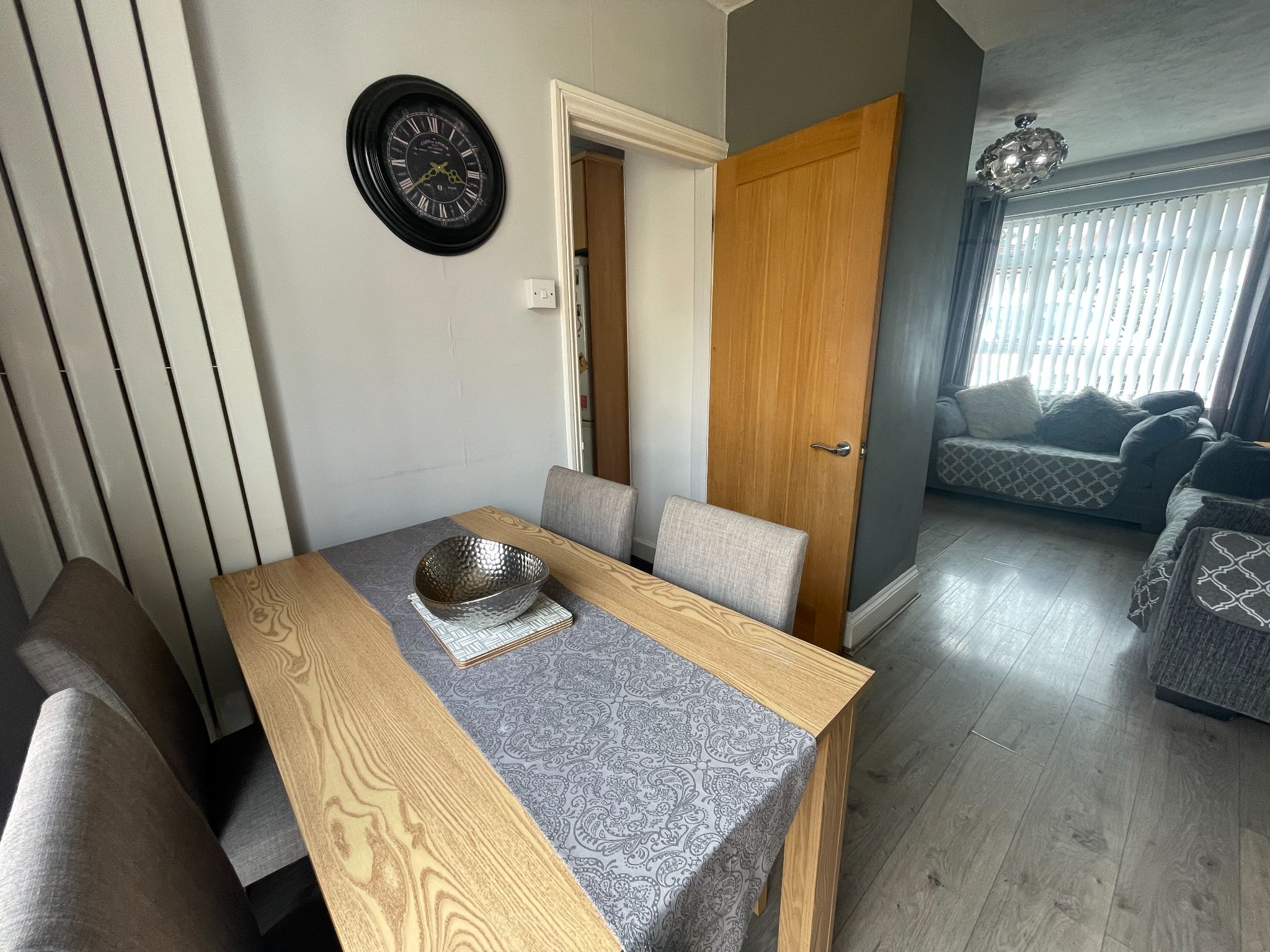 3 bedroom end terraced house For Sale in Manchester - Photograph 4.