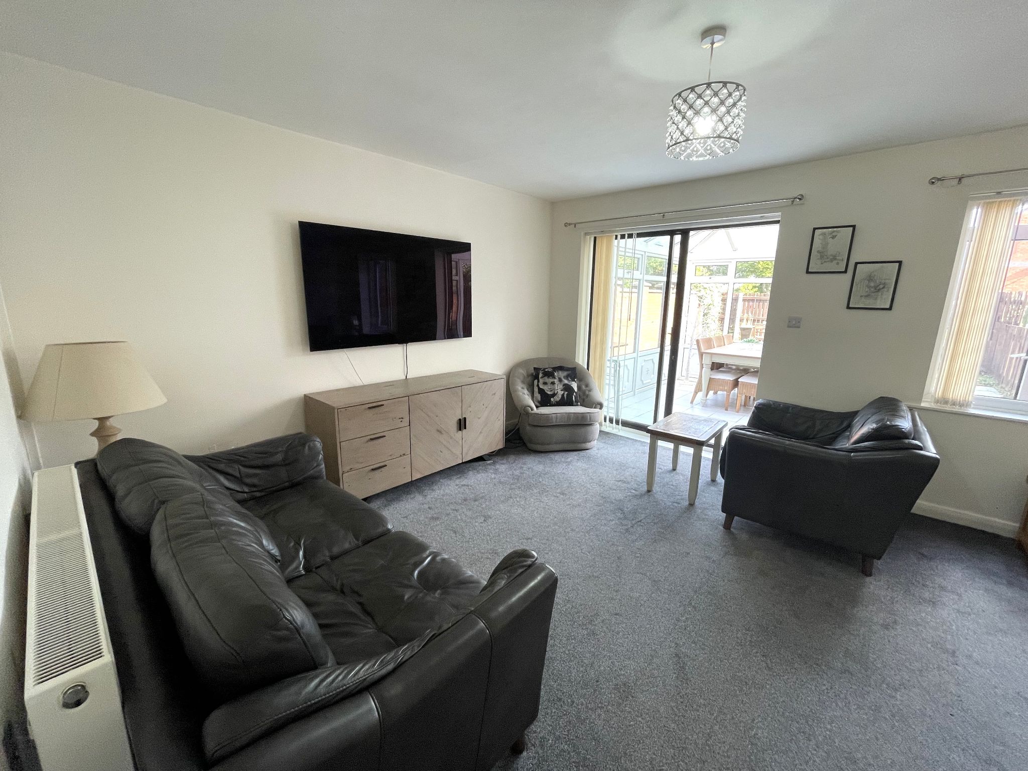 2 bedroom end terraced house For Sale in Manchester - Property photograph.