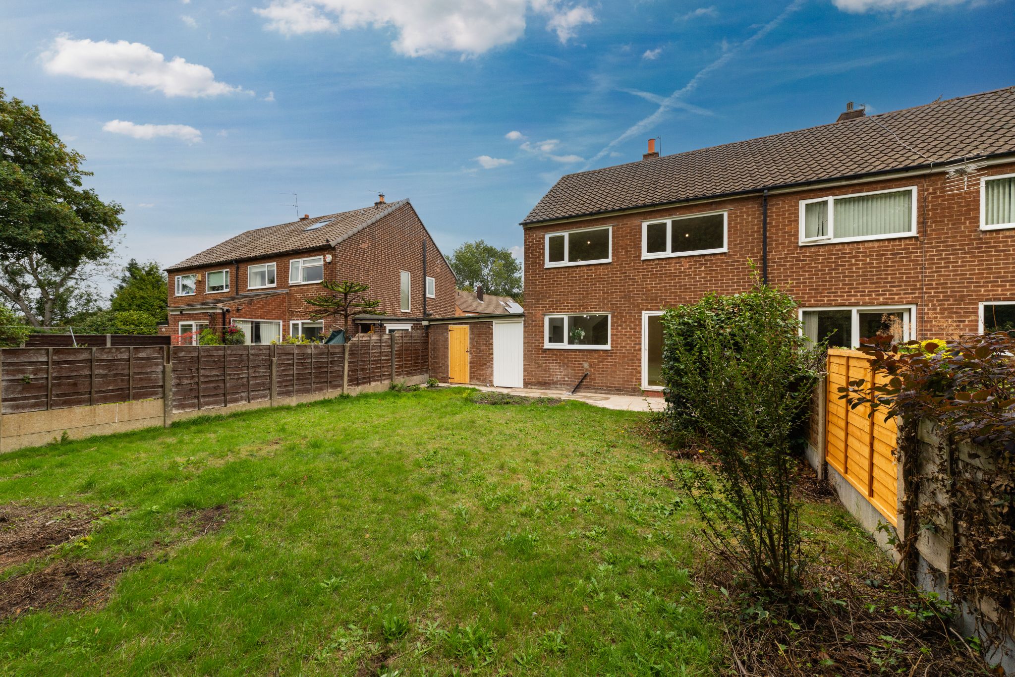 3 bedroom semi-detached house For Sale in Manchester - Photograph 26.